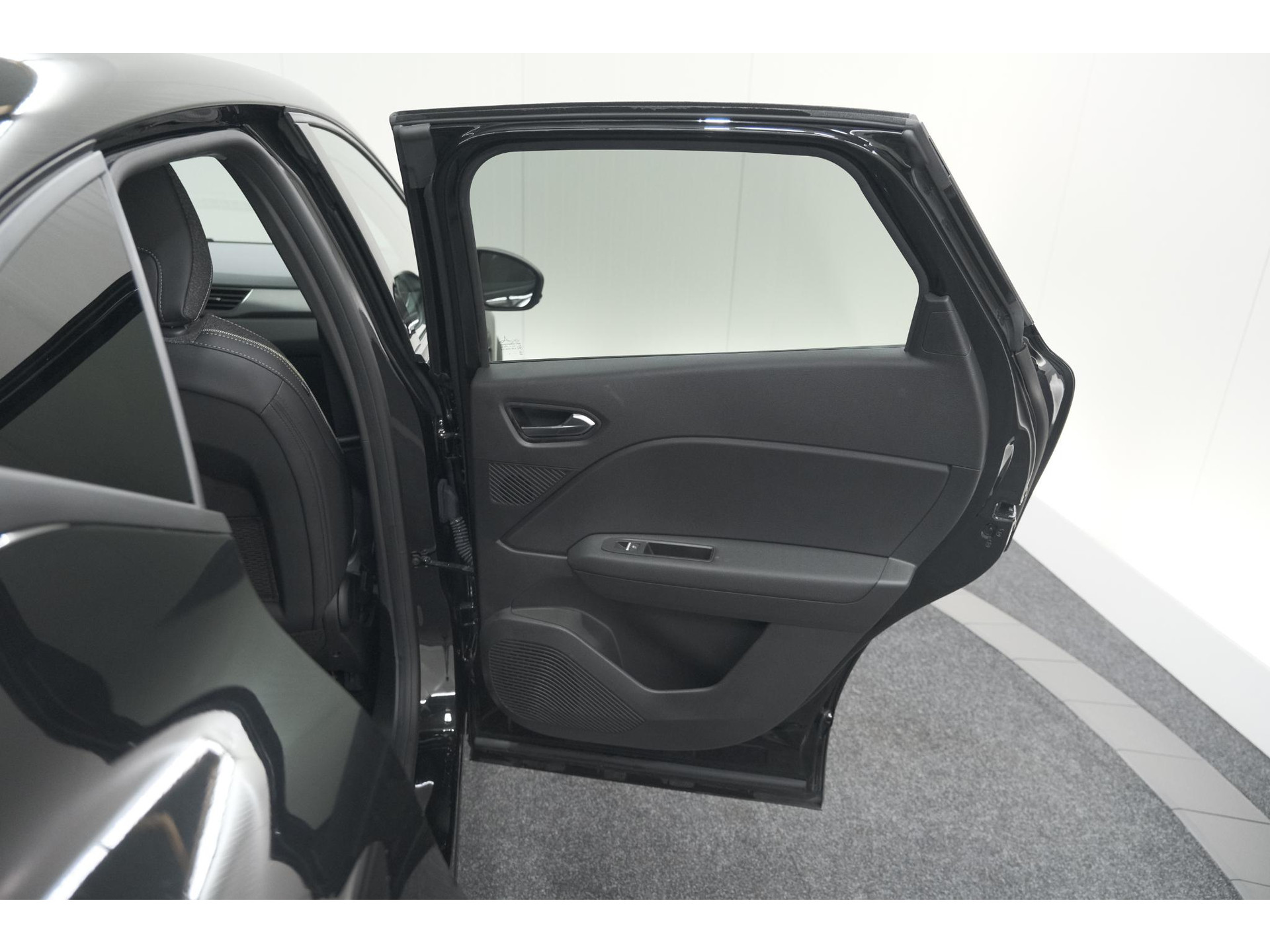 Renault Captur Mild Hybrid 160 EDC Techno | Pack Winter | Camera | Adaptieve Cruise Control | Apple Carplay