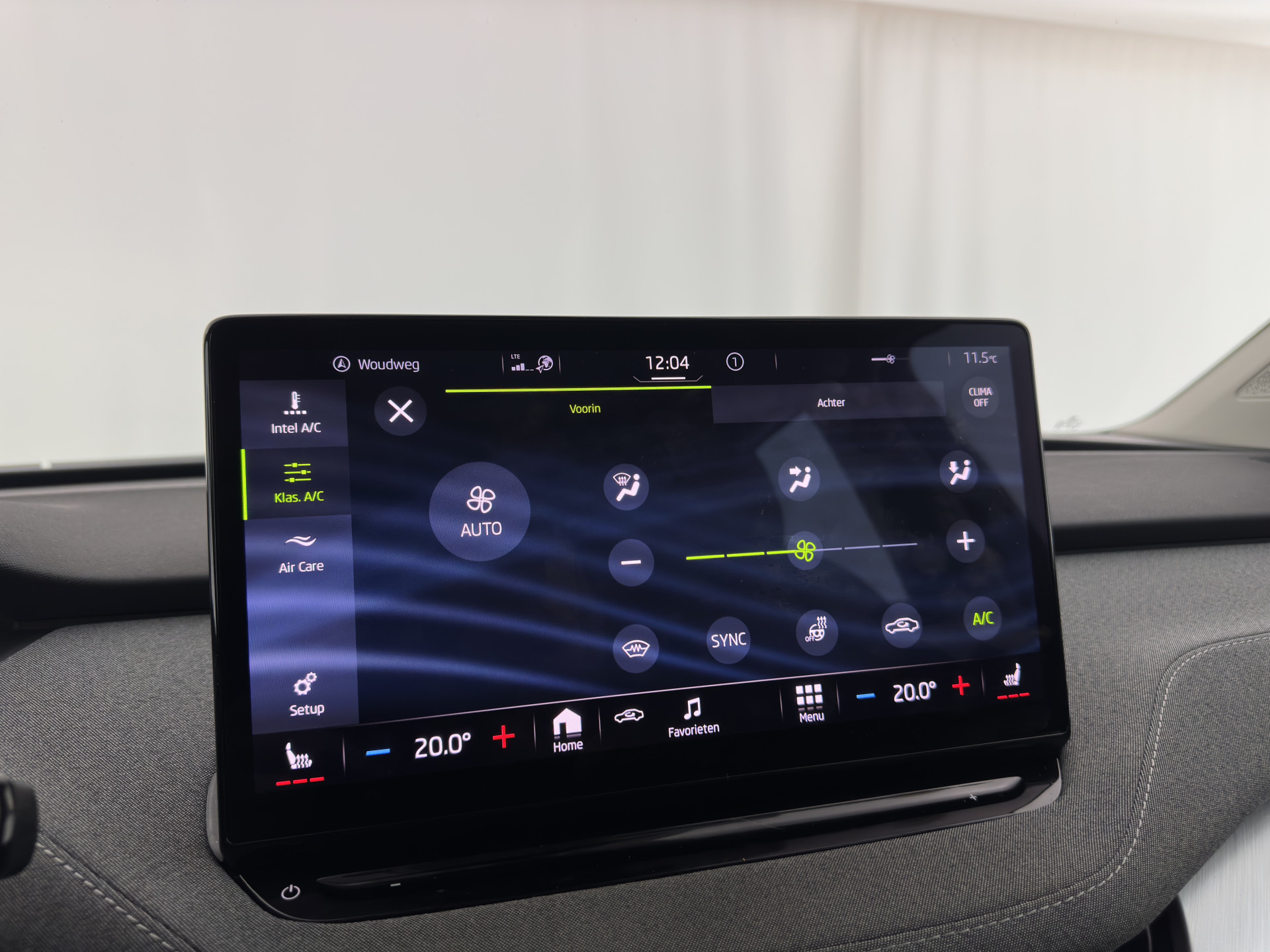 ŠKODA Enyaq iV 80 [ 3-Fase ] {SOH-88% } (INCL-BTW) *LEATHER-FABRIC | FULL-LED | DIGI-COCKPIT | CAMERA | KEYLESS | NAVI-FULLMAP | AMBIENT-LIGHT | ECC | HEATED-COMFORTSEATS | DAB+ | PDC | CRUISE | CARPLAY | TOWBAR | 19"ALU*