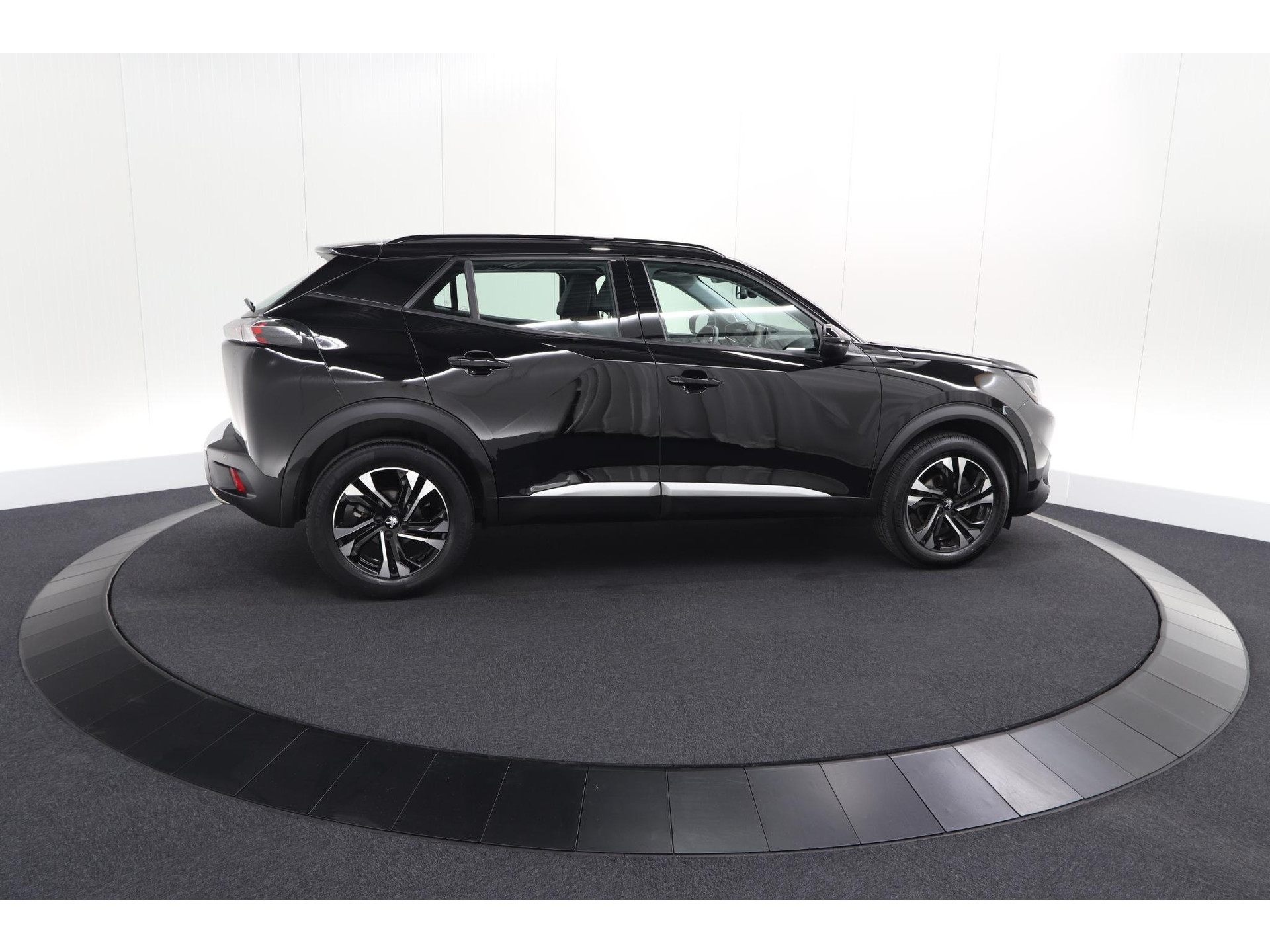 Peugeot 2008 PureTech 130 Blue Lease Allure | Camera | Apple Carplay | Parkeersensoren | Climate Control