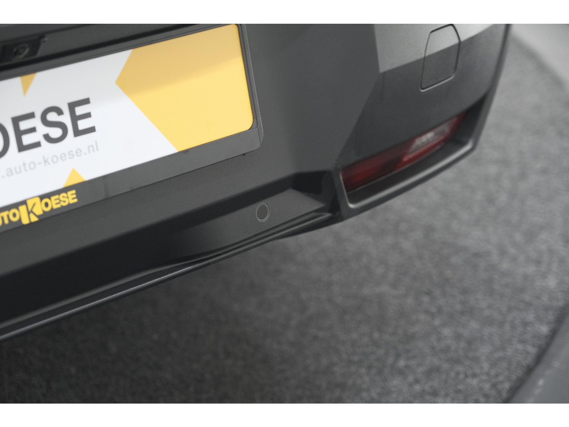 Peugeot 5008 Hybrid 136 e-DCS6 Allure | 7 Zitplaatsen | Camera | Stoelverwarming | Panoramic Navigation pack