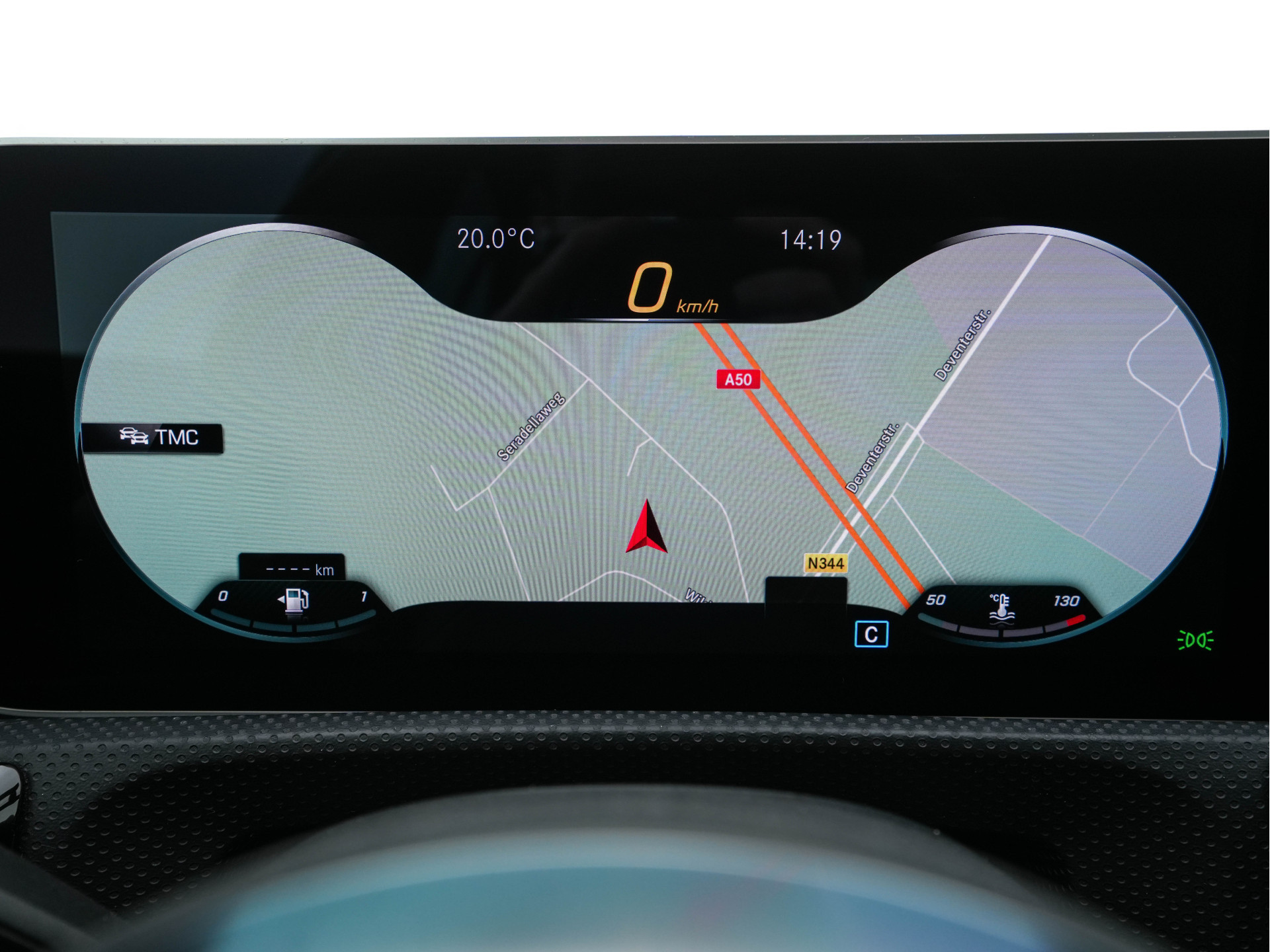 Mercedes-Benz A-klasse 180 AMG-Sport-Pack Business Solution *PANO | WIDESCREEN-DIGI-COCKPIT | FULL-LED | LEATHER-MICROFIBRE | CAMERA | ECC | PDC | CRUISE | HEATED-SPORTSEATS | PRIVACY-GLASS | 18"ALU*