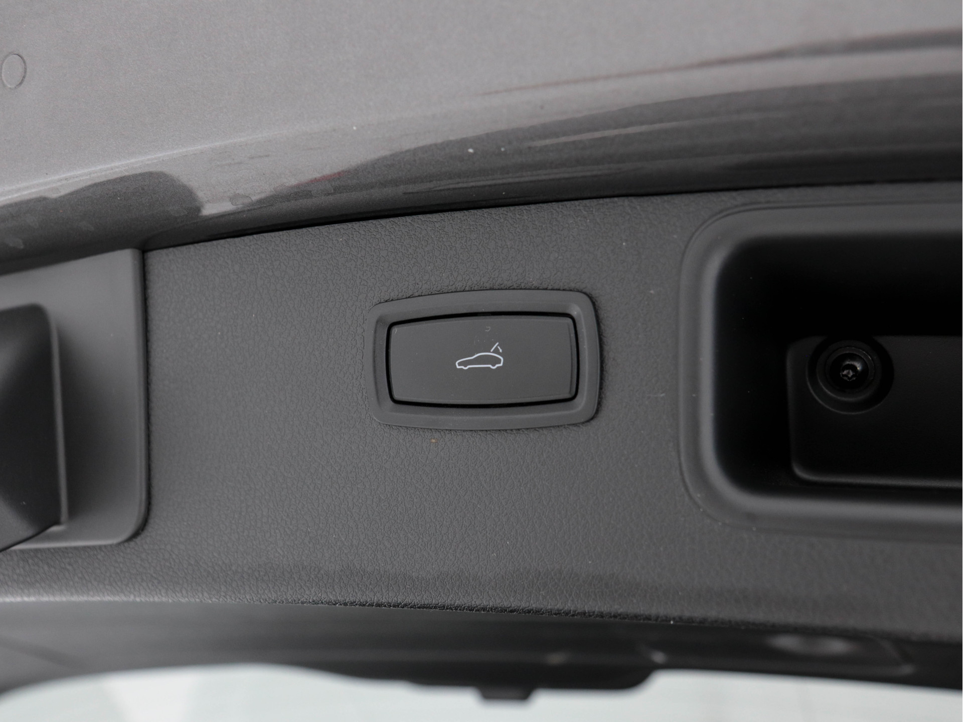 Porsche Macan 3.6 Turbo Aut. *PANO | XENON | FULL-LEATHER  | BOSE-SOUND | NL-AUTO | NAVI-PROF | XENON | COMFORT-SEATS | CAMERA | ECC | PDC | ALCANTARA | MODEL-2015*