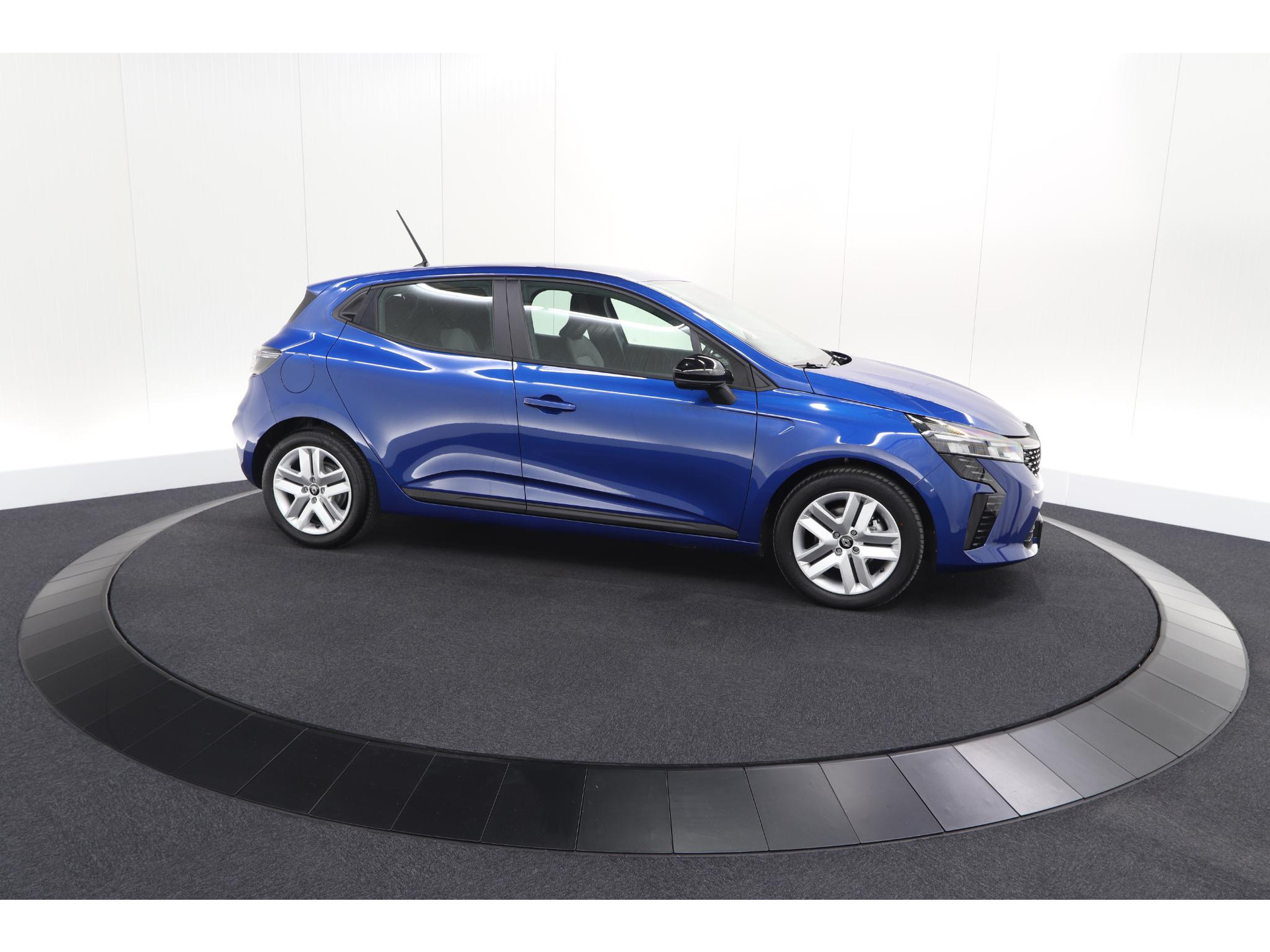 Renault Clio 1.6 E-Tech Full Hybrid 145 Evolution | Apple Carplay | Parkeersensoren | LED | Cruise Control