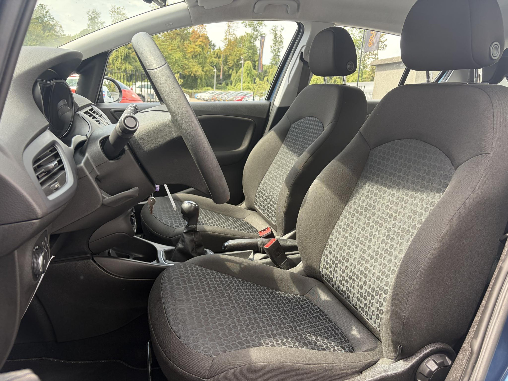 Opel Corsa 1.4 Edition ✓2e Eigenaar✓Carplay✓Trekhaak✓5 Deurs✓N.A.P✓Weinig km✓Zeer Zuinig✓N.A.P✓Apk tot 03-2027