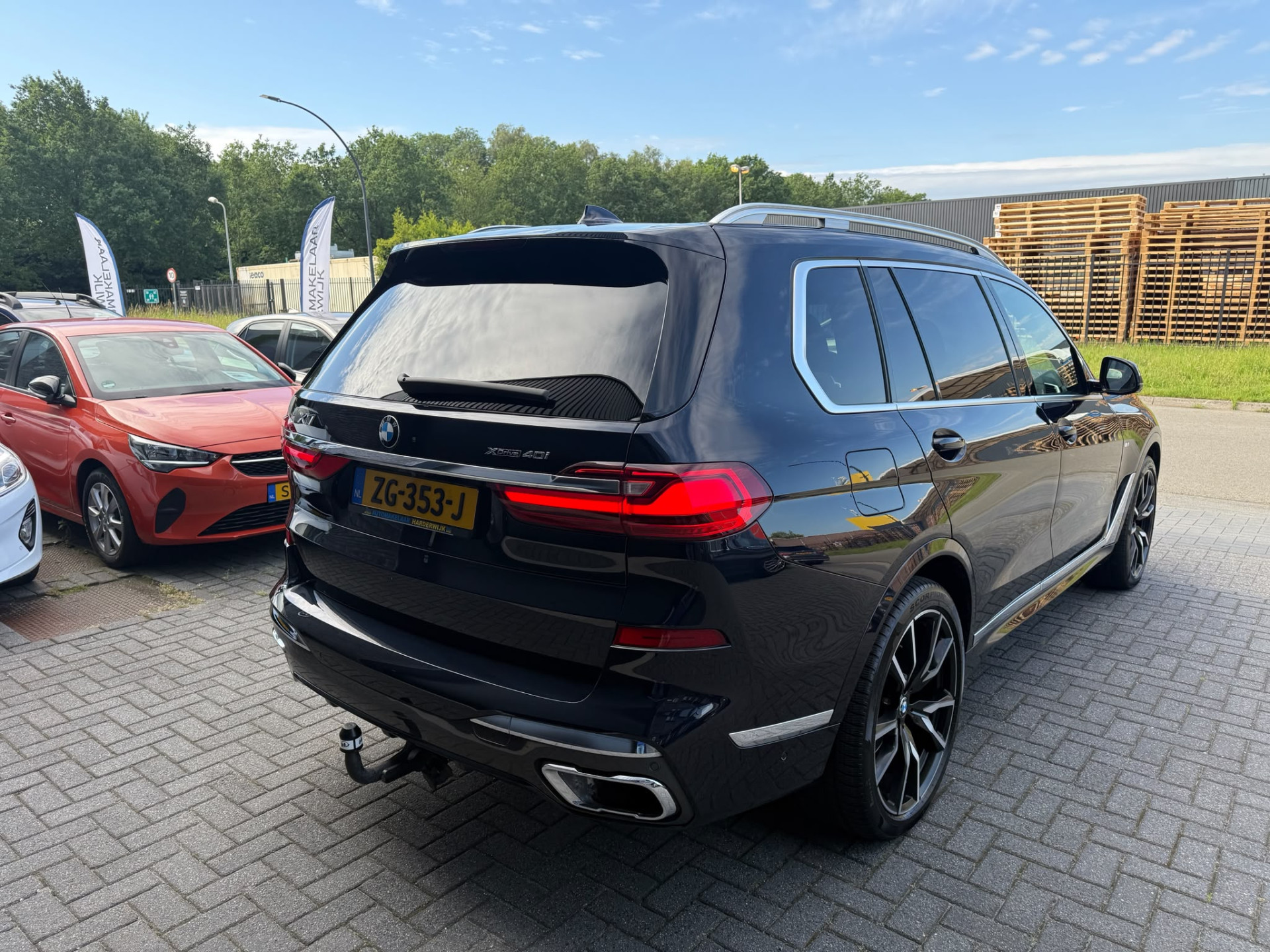 BMW X7 xDrive40i 6p. | 2E EIGENAAR | 3/6/12MND GARANTIE| M-SPORT |PANO | LASER | LED | B&W | MASSAGE | CARPLAY | TREKHAAK | DAB | BOMVOL |