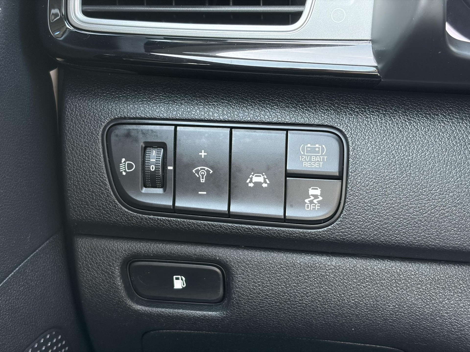 Kia Niro 1.6 GDi Hybrid DynamicLine SOH %100,Carplay,142pk,Camera,Navi,Clima,Cruise,Pdc,Rijstrooksensor,Halfleder,N.A.P,Apk tot 11-2026