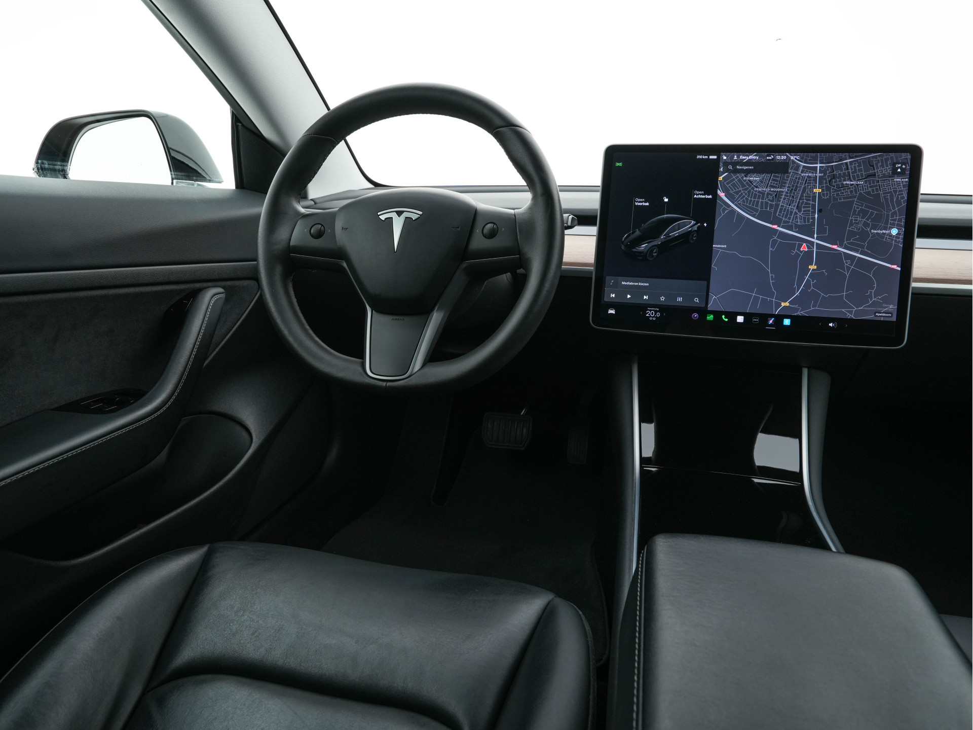 Tesla Model 3 Standard RWD Plus 60 kWh [ 3-Fase ] {SOH-84%} (INCL-BTW) Aut. *PANO | AUTO-PILOT | LEATHER | KEYLESS | FULL-LED | MEMORY-PACK | SURROUND-VIEW | DAB | CARPLAY | DIGI-COCKPIT | LANE-ASSIST | COMFORT-SEATS | 18"ALU*