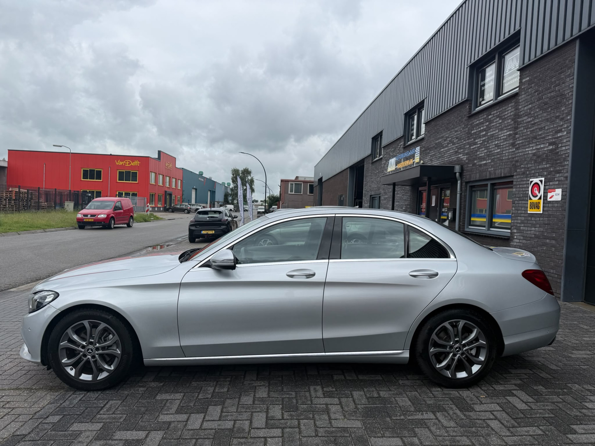 Mercedes-Benz C-klasse 180 Business Solution | 2E EIGENAAR |3/6/12MND GARANTIE | AUTOMAAT | CRUISE | LED | CAMERA | STOELVERW. | NAVI |