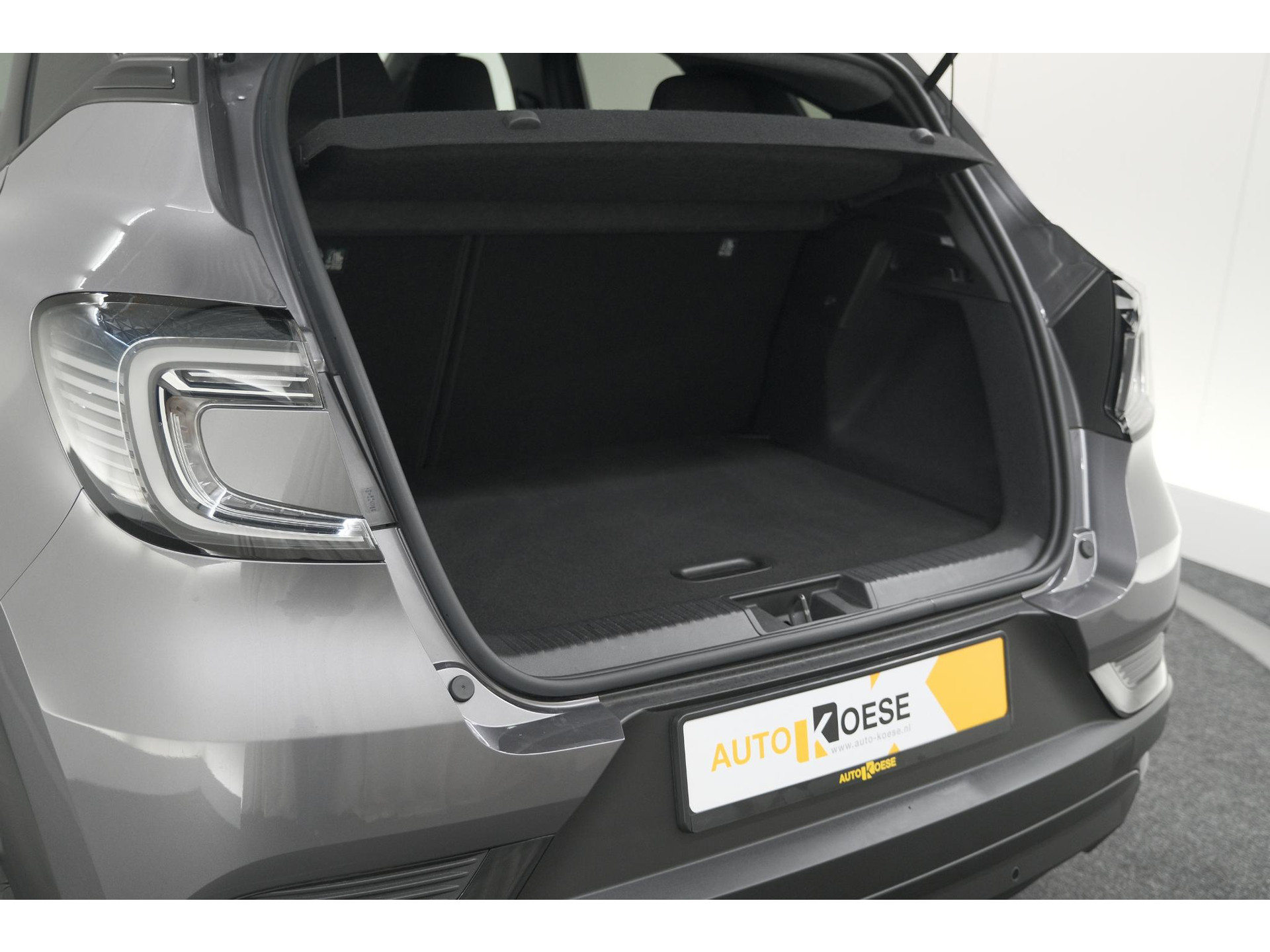 Renault Captur Mild Hybrid 160 EDC Techno | Pack Winter | Camera | Adaptieve Cruise Control | Apple Carplay