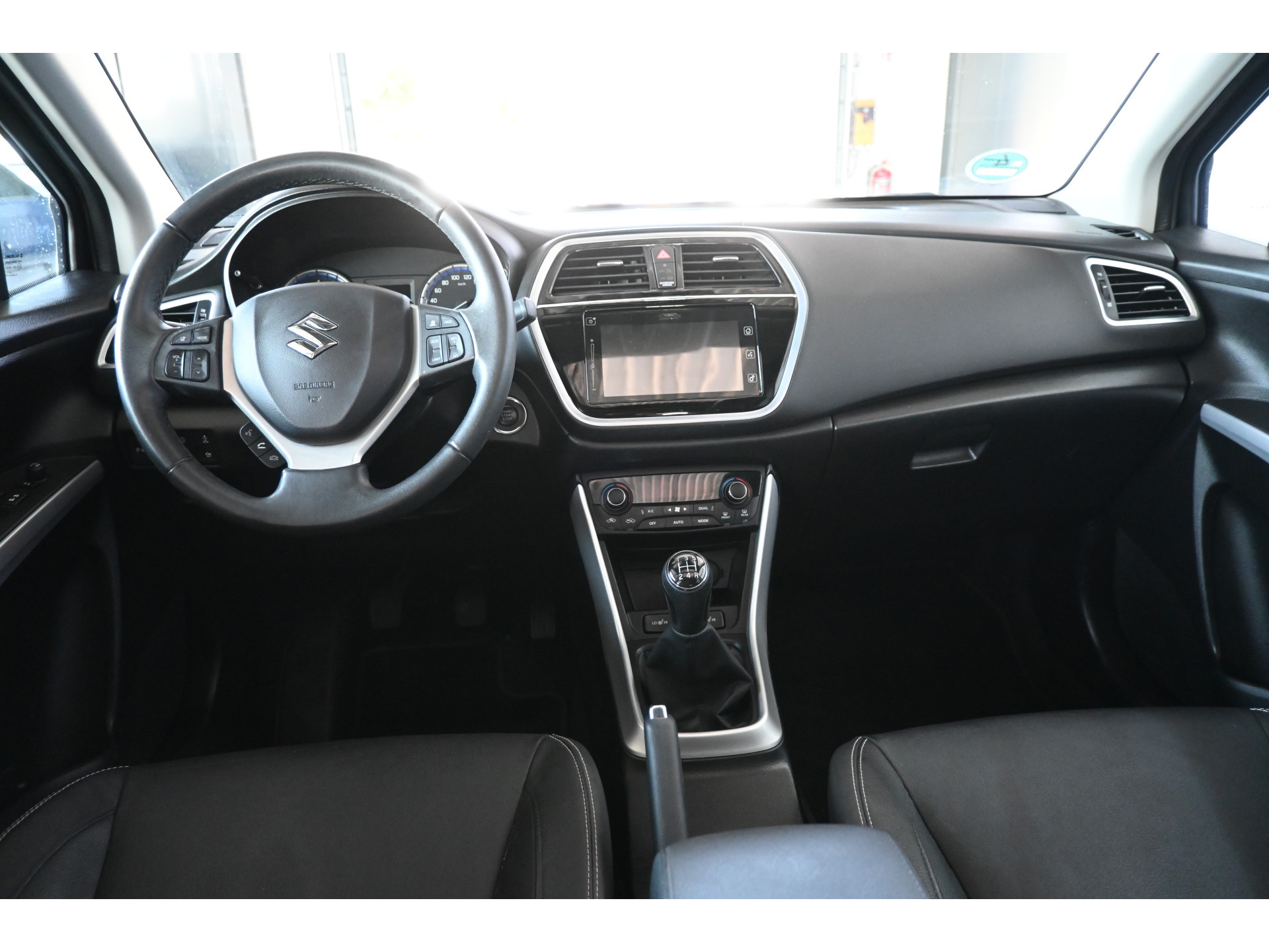 Suzuki S-Cross 1.0 Boosterjet Stijl Clima Navigatie Panoramadak Stoelverwarming Goed Onderhouden! Inruil Mogelijk!