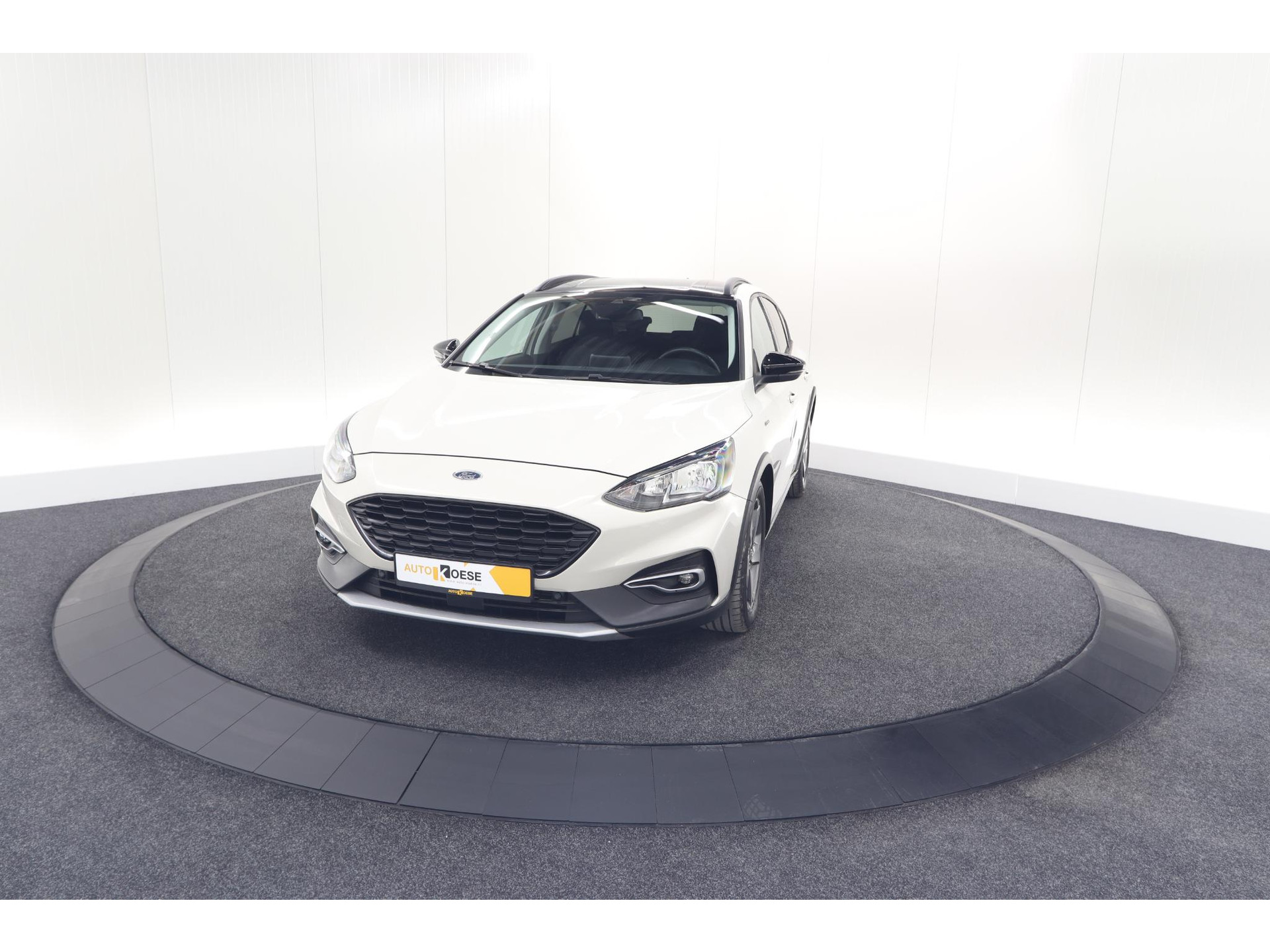Ford Focus 1.5 EcoBoost Active Business | Lage Kilometerstand | Navigatie | Parkeersensoren | Apple Carplay