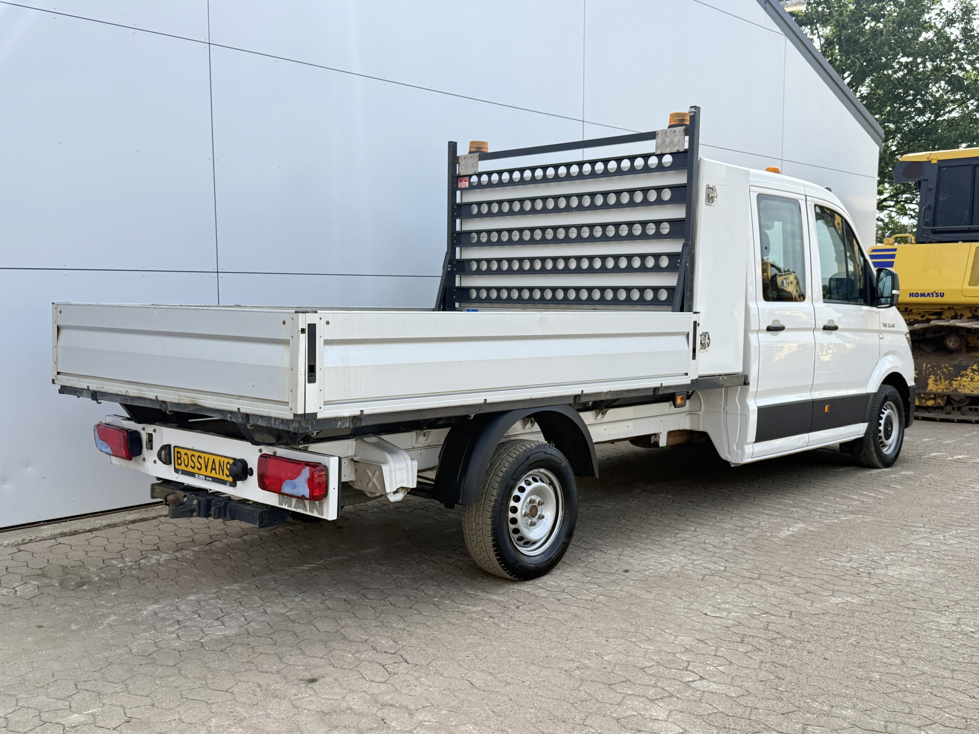 Volkswagen Crafter 3.140 2.0 TDI Automaat Open Laadbak Kist Dubbele cabine 6-persoons Airco Trekhaak Navigatie Carplay Pritische Pickup Open Box