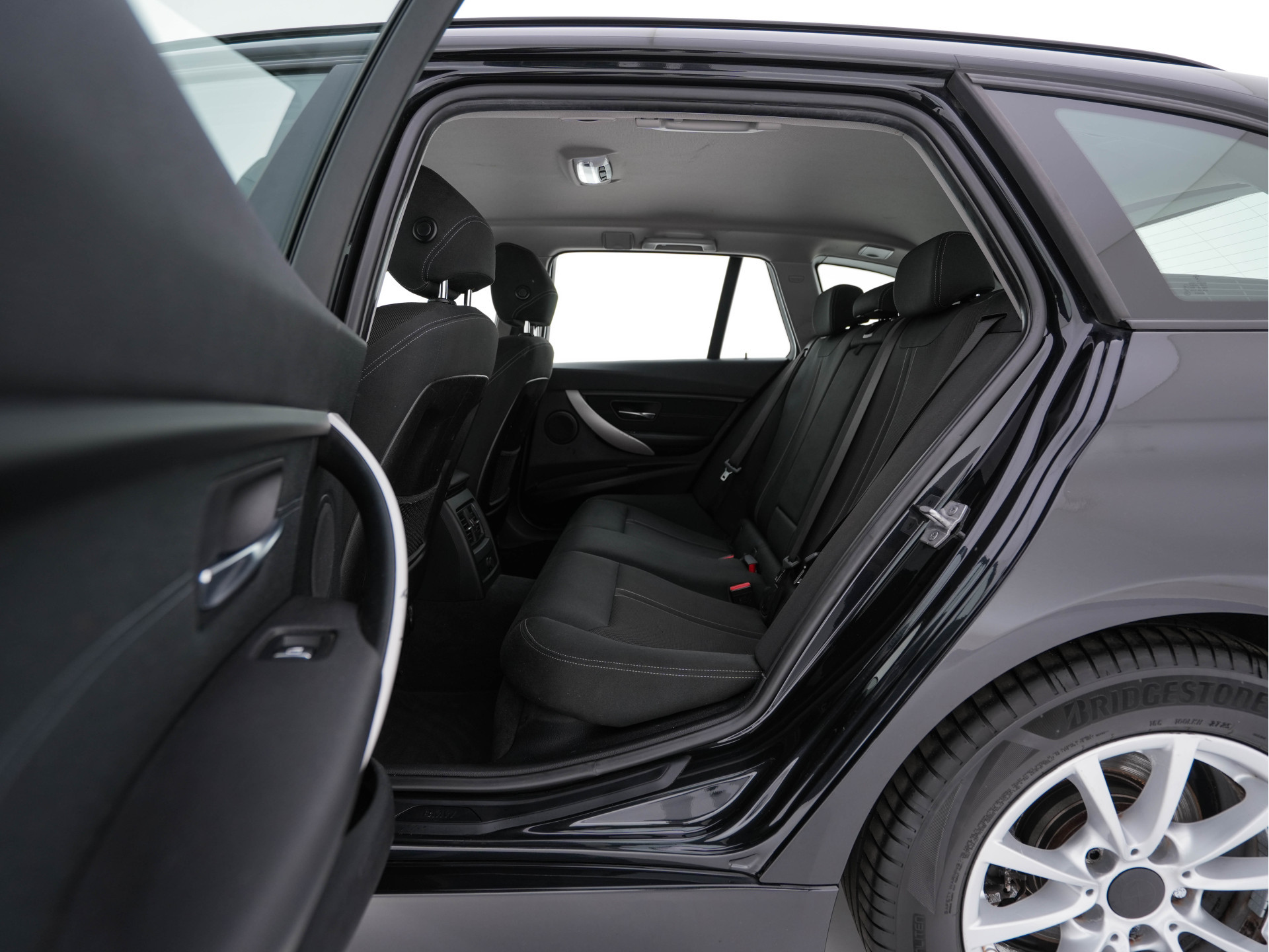 BMW 3-serie Touring 316d Centennial Executive Aut. *FULL-LED | SPORT-SEATS | NAVI-FULLMAP | ECC | PDC | CRUISE | 16''ALU*