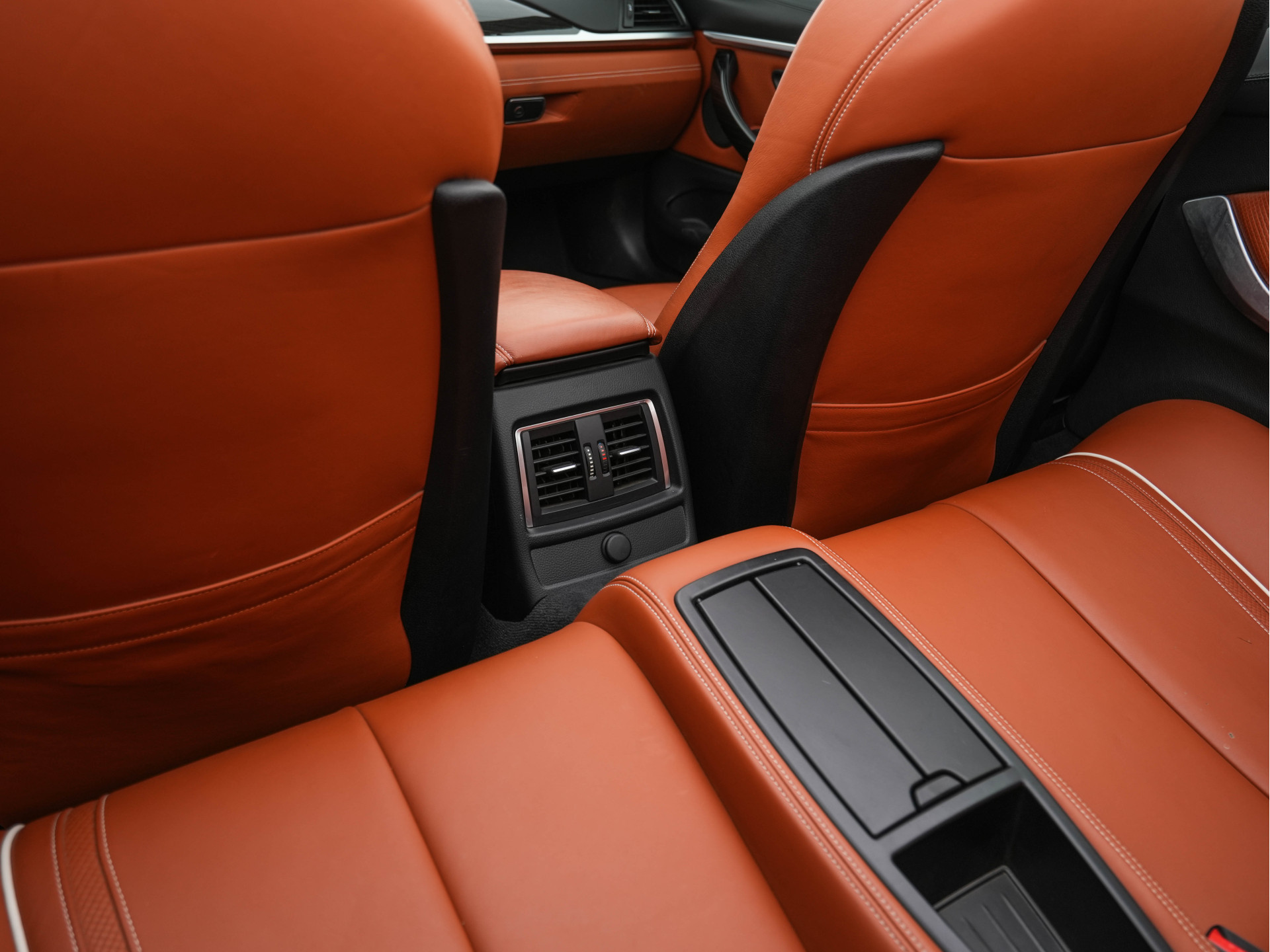 BMW 4-serie Cabrio 435d xDrive M-SportPack Centennial High-Executive Aut. *LEATHER | FULL-LED | ADAPTIVE-CRUISE | MEMORY-PACK | AIRSCARF | BLINDSPOT | HIFI-SOUND | KEYLESS | DAB+ | HEATED-SPORTSEATS | CAMERA | HEAD-UP | NAVI-FULLMAP | 19''ALU*