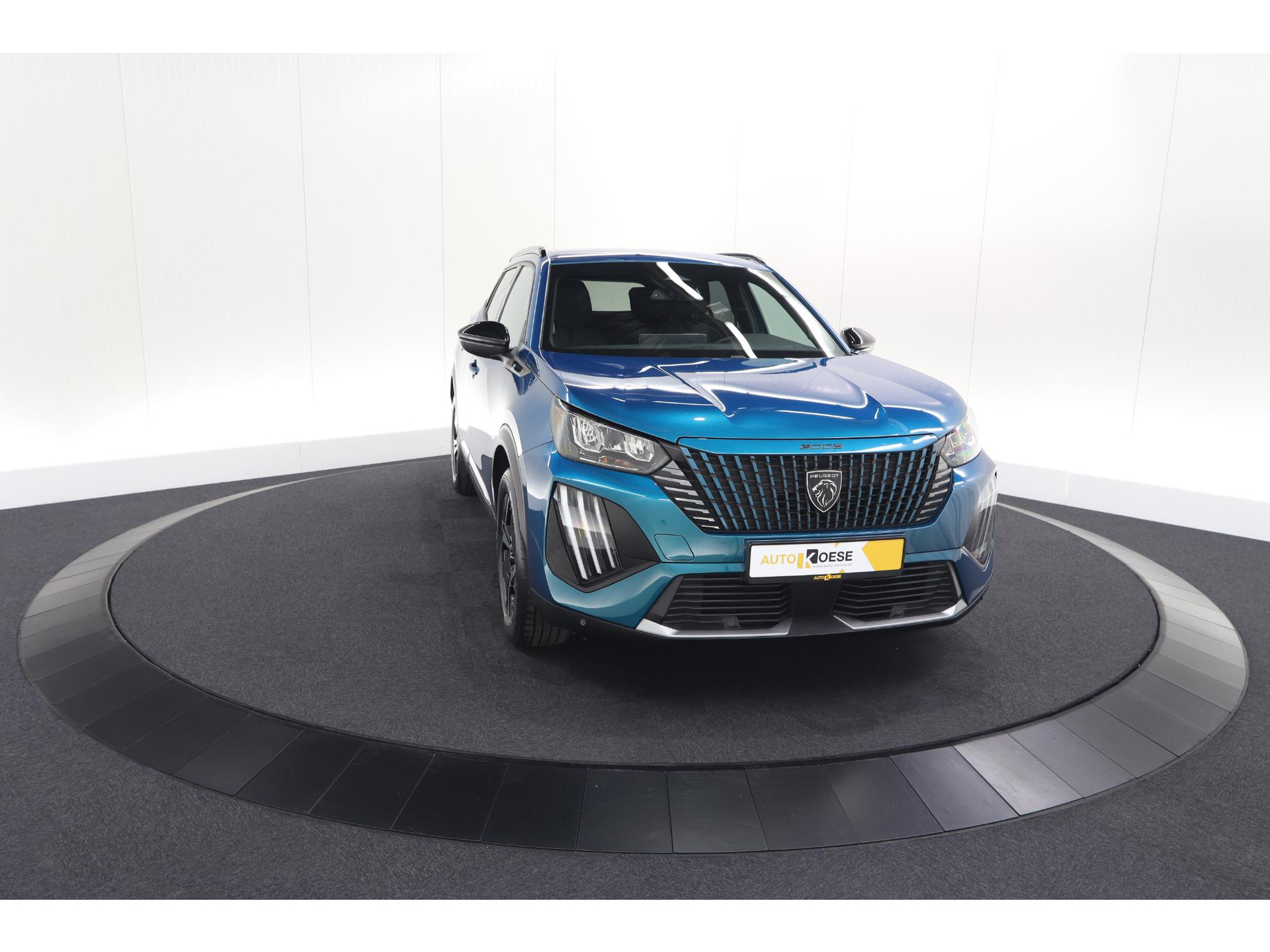 Peugeot e-2008 EV Allure Avantage 54 kWh | SOH 97,7% | 11 KW Lader | Apple Carplay | Parkeersensoren