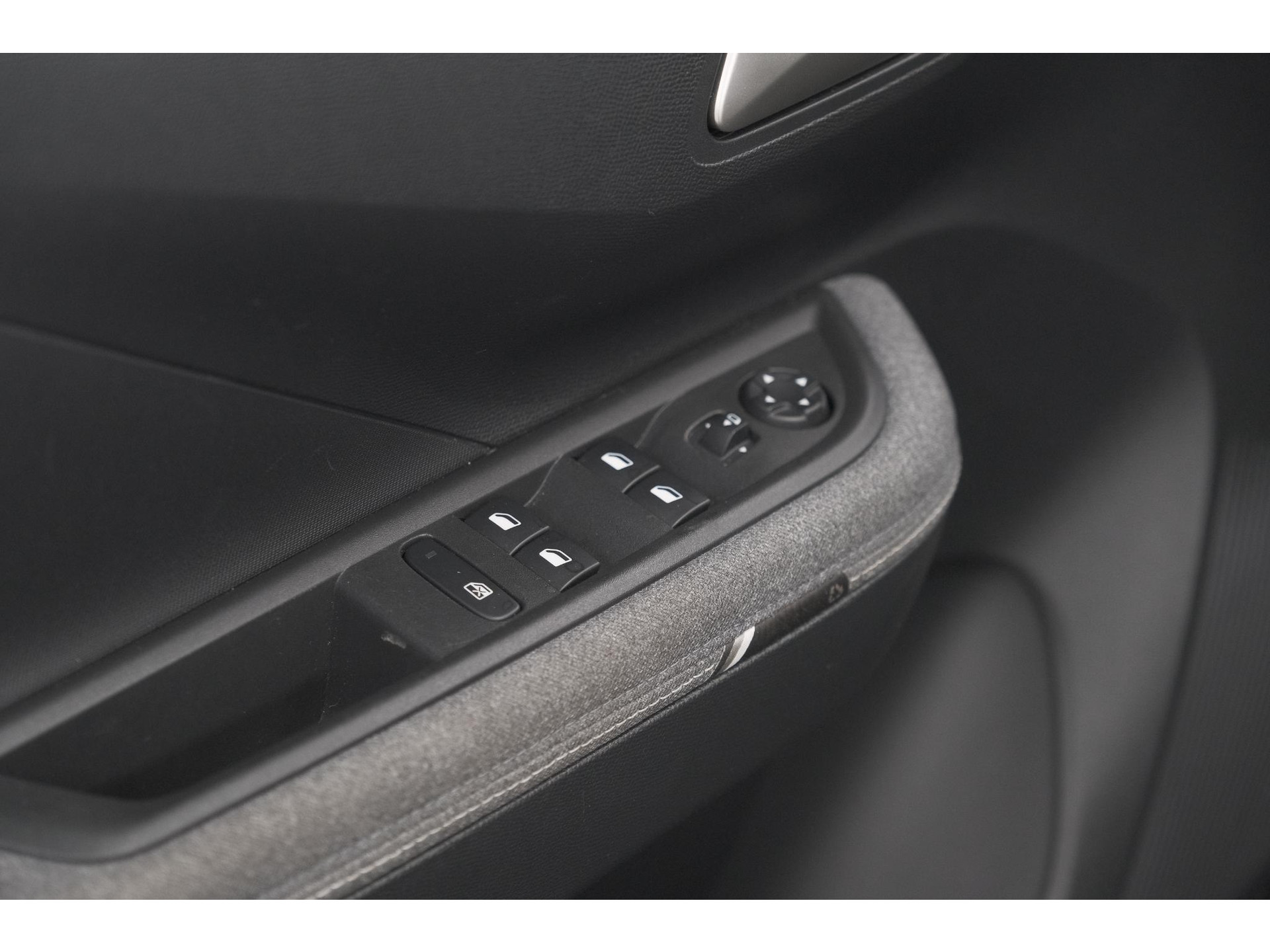 Opel Frontera 1.2 Turbo Hybrid 136 GS | Allseason Banden | Comfort Pakket | Navigatie | Dodehoekdetectie
