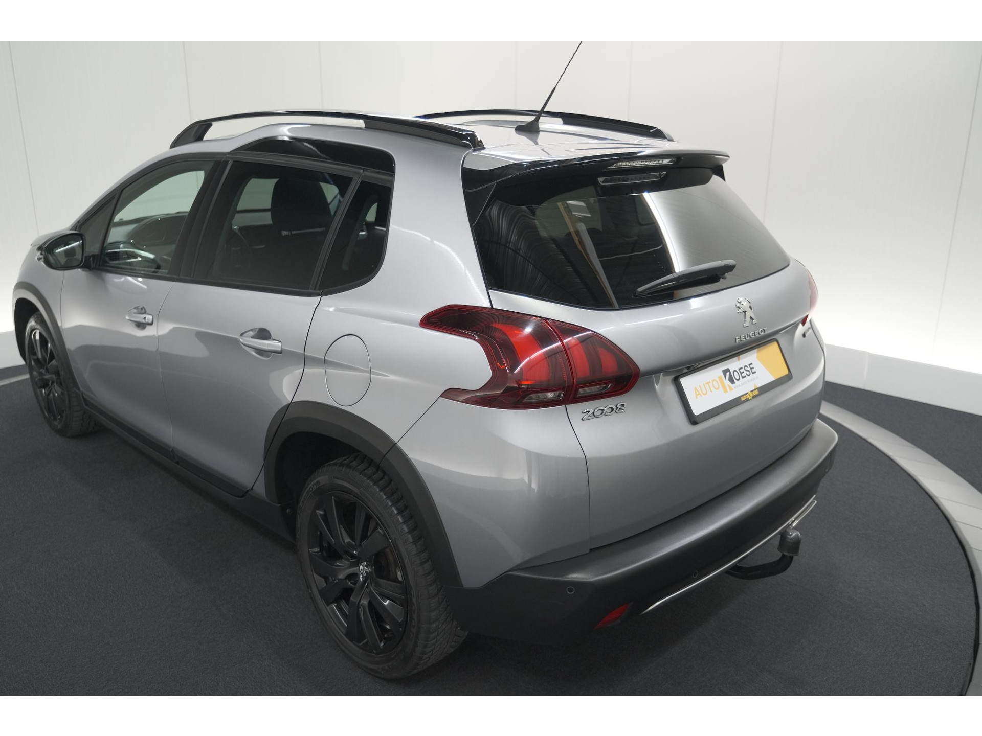 Peugeot 2008 PureTech 110 EAT6 GT | Trekhaak | Camera | Panoramadak | Apple Carplay