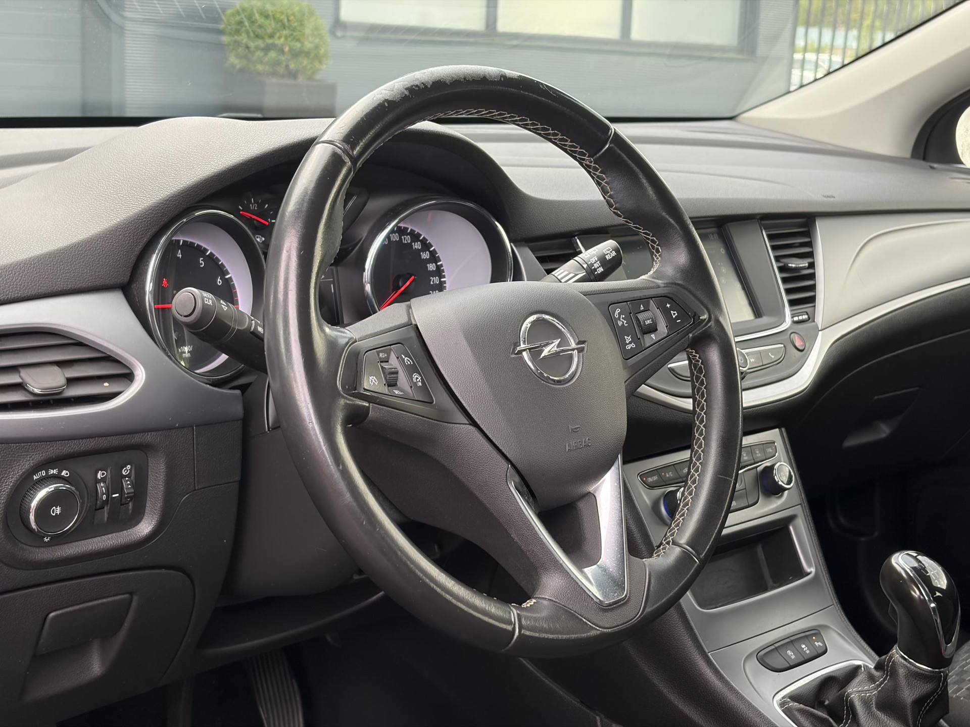 Opel Astra Sports Tourer 1.2 Edition ✓131pk✓2e Eigenaar✓Trekhaak✓Navi✓Airco✓Cruise✓Pdc V+A✓Lm velgen✓Dealer Onderhouden✓Comfortstoelen✓N.A.P✓Apk tot 07-2028