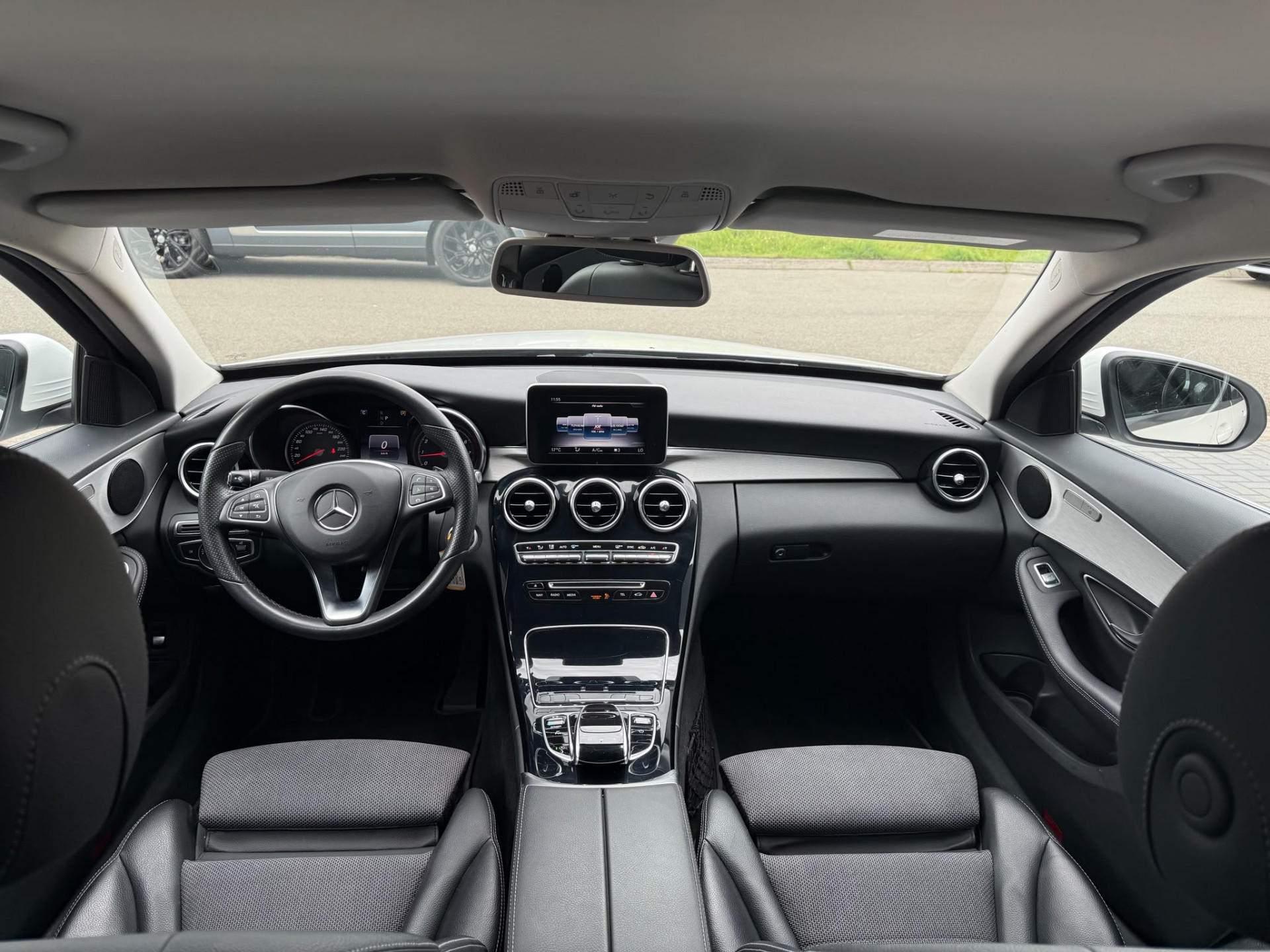 Mercedes-Benz C-klasse 200 Premium Plus | 1E EIGENAAR | 3/6/12MND GARANTIE| LED | CRUISE | SFEER | STOELVERWM. | NAVI |