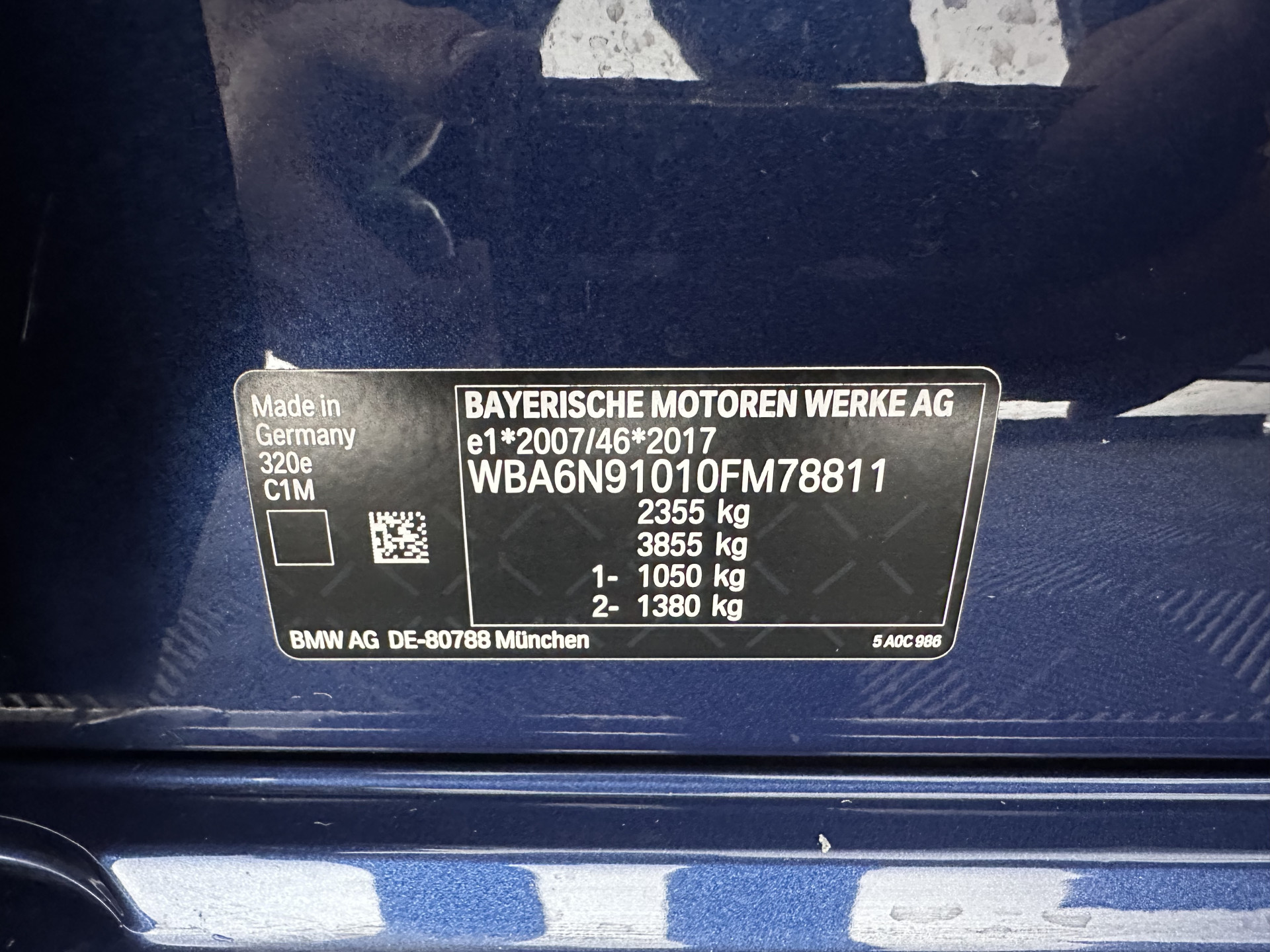 BMW 3-serie Touring 320e Business Edition Plus [Plug-In] (INCL-BTW) Aut. *LEATHER | FULL-LED | HEATED-SPORTSEATS | DIGI-COCKPIT | HIFI-SOUND | NAVI-FULLMAP | PRIVACYGLASS | PDC | AMBIENTLIGHT | DAB | KEYLESS | TOWBAR | 17"ALU* *