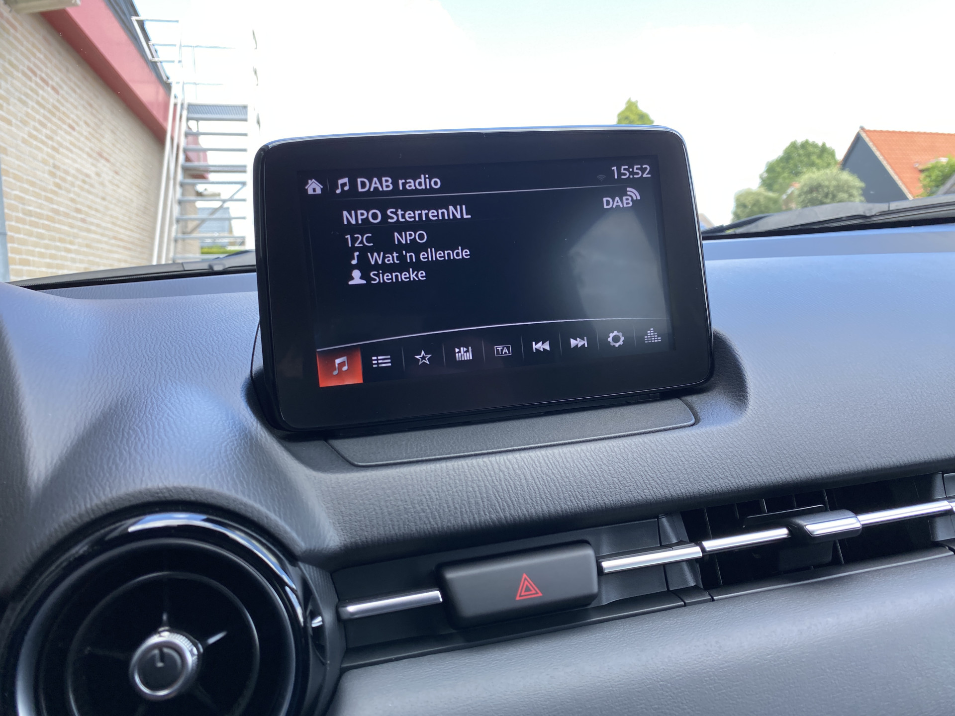 Mazda CX-3 2.0 SkyActiv-G 120 GT-M AUT. | navigatie | trekhaak | leder interieur | head up display | camera | apple carplay