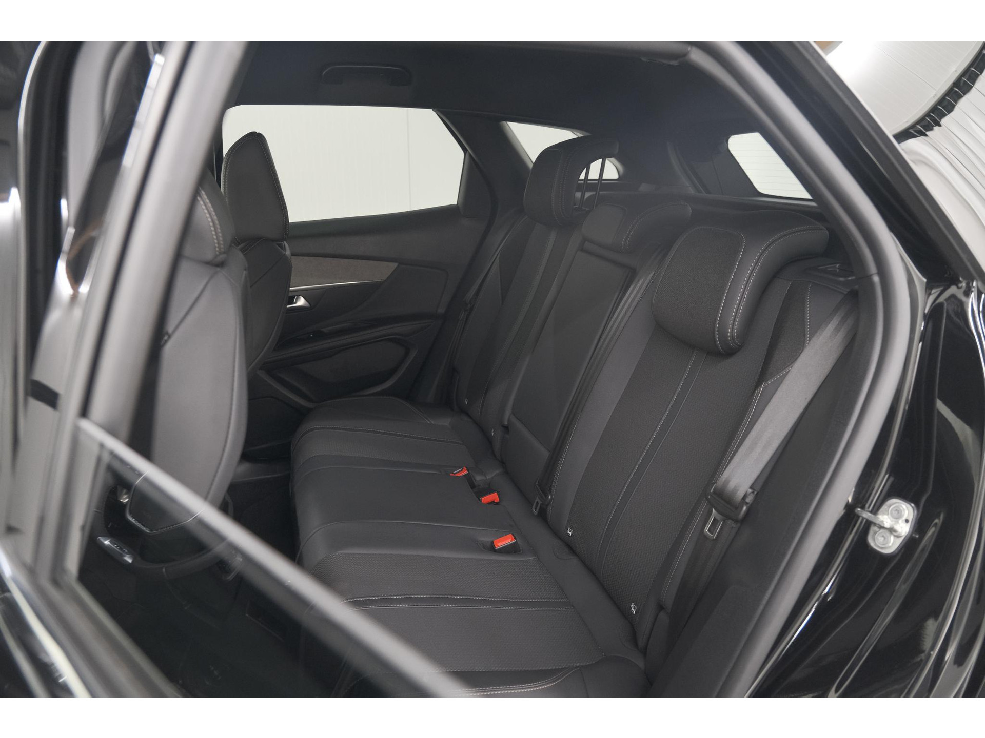 Peugeot 3008 PureTech 130 EAT8 GT | Adaptieve Cruise Control | Camera | Navigatie | Apple Carplay