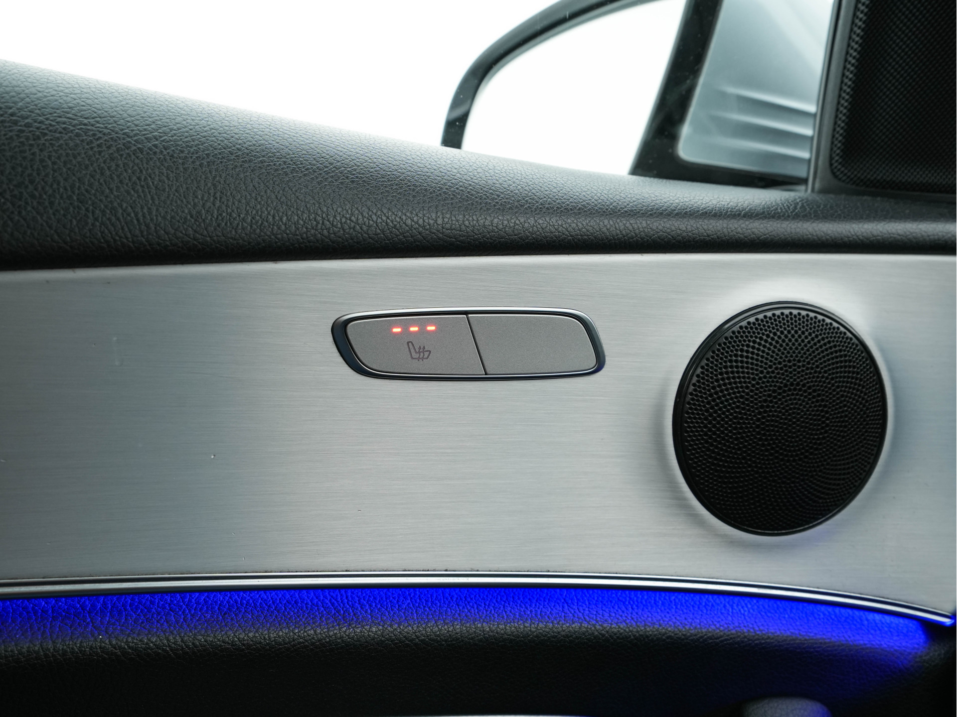 Mercedes-Benz E-klasse Estate 300 de Luxury Line ( Plug-in ) (INCL-BTW) Aut. *LUXURY-LEATHER | FULL-LED | WIDE-SCREEN-DIGICOCKPIT | BLIND-SPOT | AMBIENT-LIGHT | HEATED-SPORTSEATS | CAMERA | DAB+ | NAVI-FULLMAP | PDC | ADAPTIVE-CRUISE | ECC | 18''ALU*