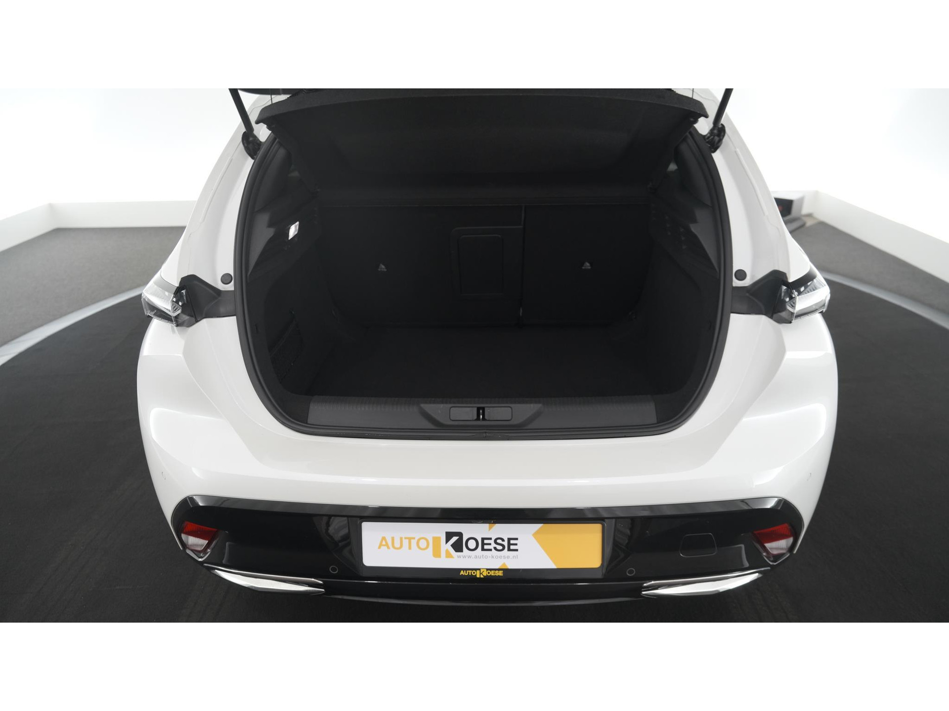 Peugeot 308 PureTech 130 GT Pack Business | Camera | Dodehoekdetectie | Apple Carplay