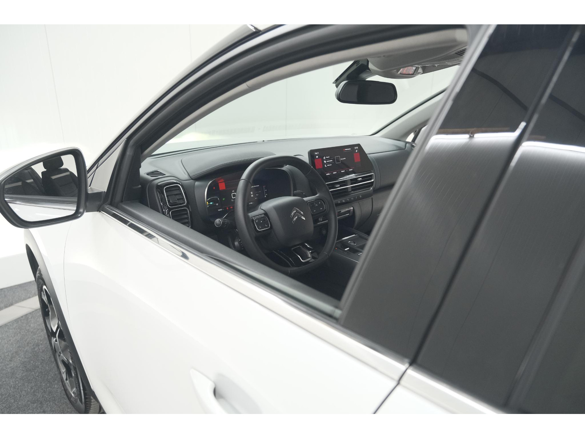 Citroen C5 Aircross Hybrid 136 e-DCS7 Plus | Camera | Navigatie | Parkeersensoren | Apple Carplay