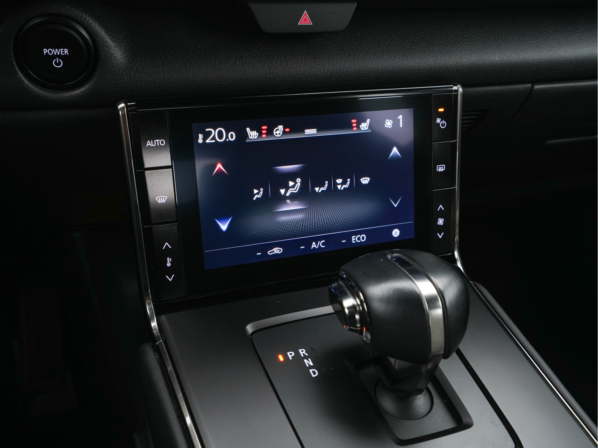 Mazda MX-30 e-SkyActiv 145 Comfort 36 kWh {SOH-94%} (INCL-BTW) *NAVI-FULLMAP | ADAPTIVE-CRUISE | BLIND-SPOT | FULL-LED | KEYLESS | CAMERA | DAB+ | HEAD-UP | DIGI-COCKPIT | COMFORT-SEATS | CCS-FASTLOADER | 18''ALU*