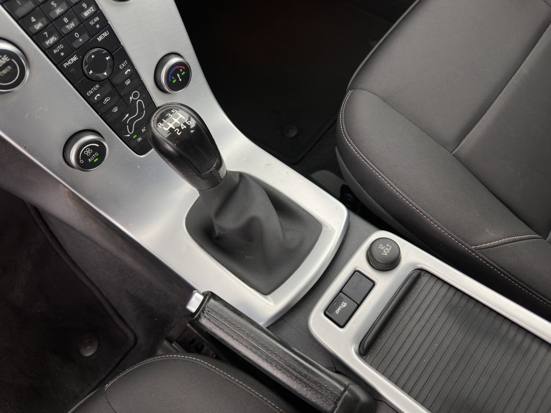 Volvo V50 1.6 D2 S/S Sport *COMFORT-SEATS | ECC | PDC | TOWBAR | 17"ALU*