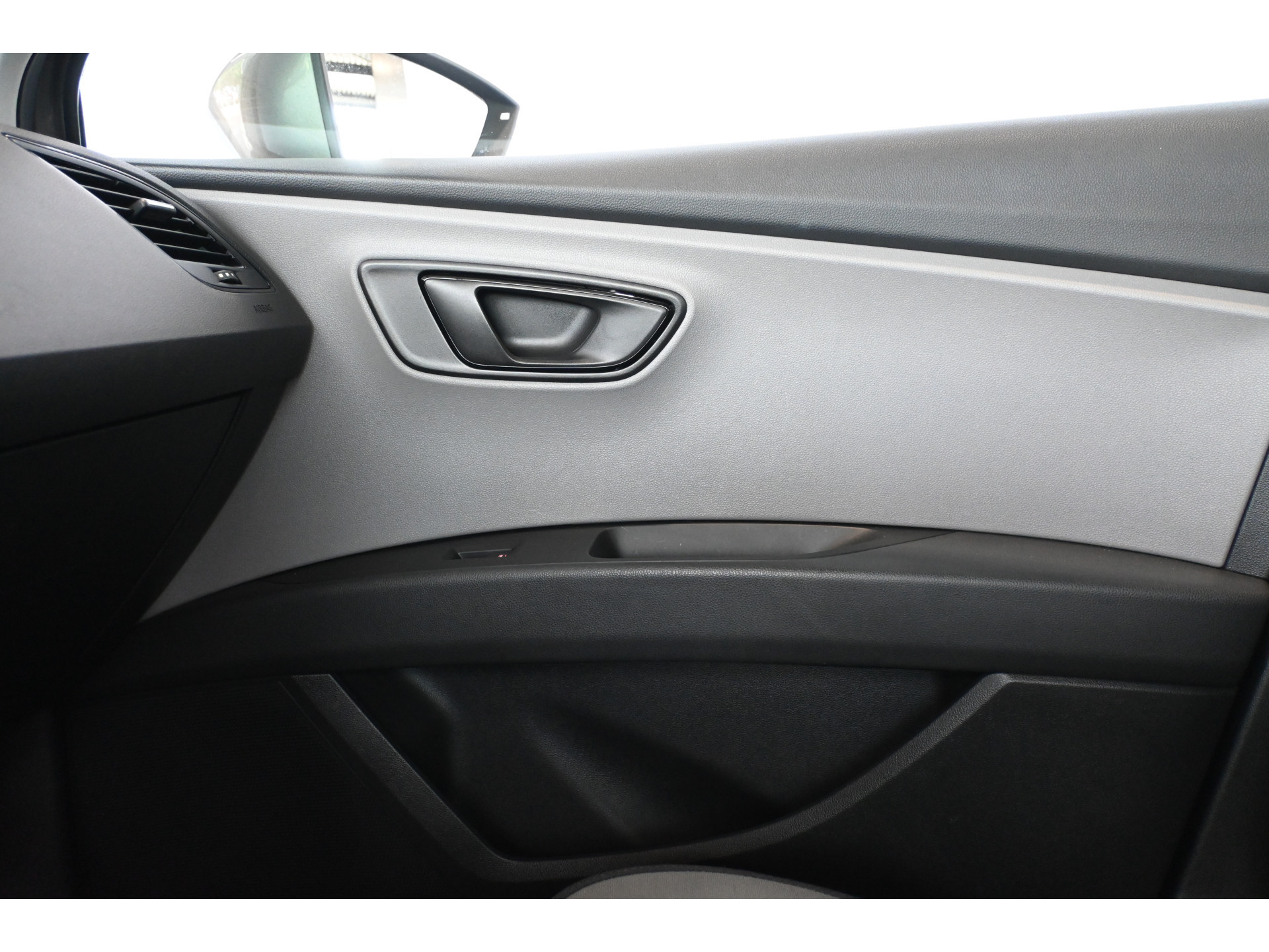 SEAT Leon 1.2 TSI Airco Lichtmetaal Rijklaarprijs Inruil Mogelijk!