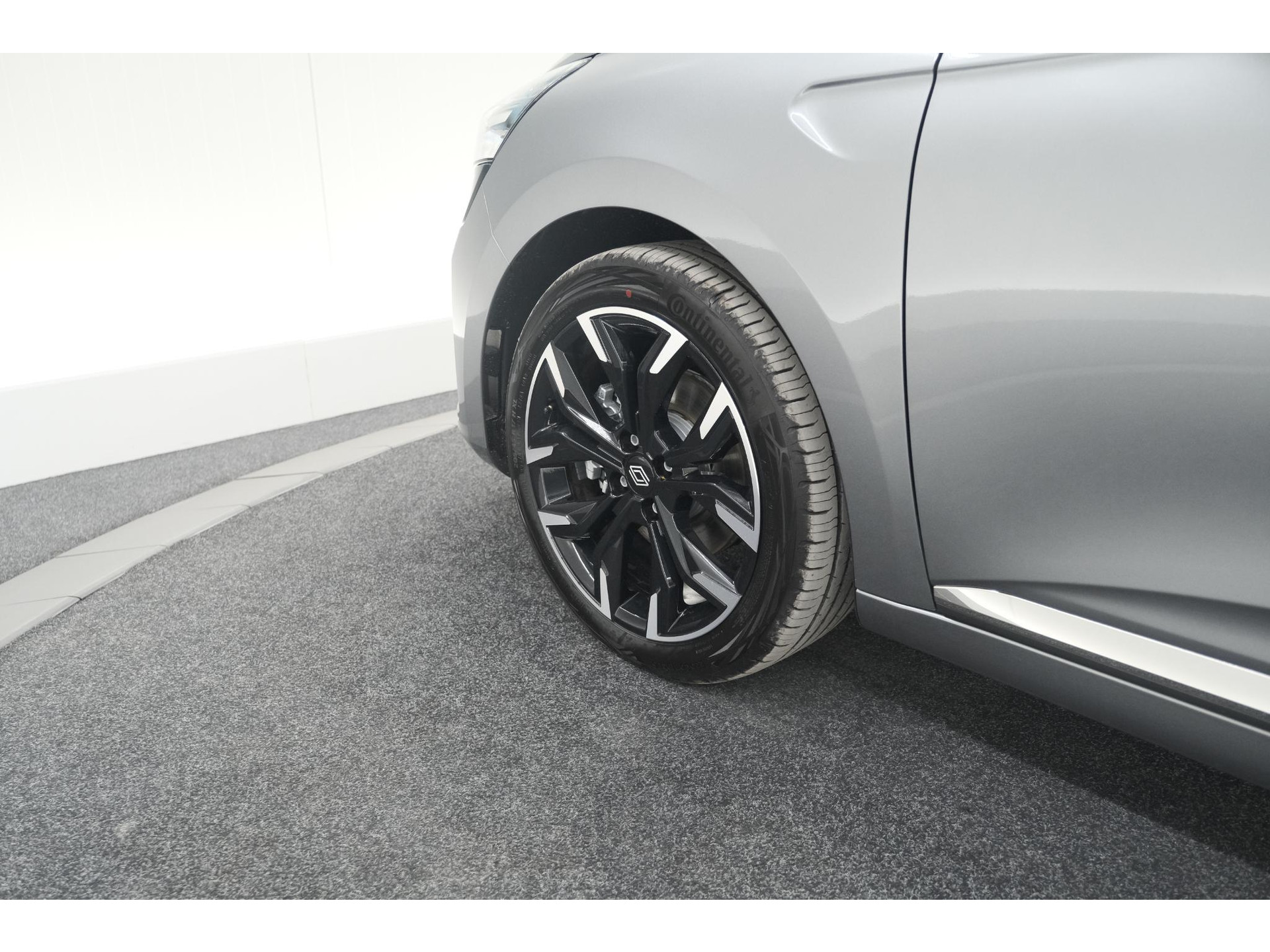 Renault Clio 1.6 E-Tech Full Hybrid 145 Techno | 360 Camera | Bose Audio | Stoelverwarming | 9.3 Inch Groot Scherm