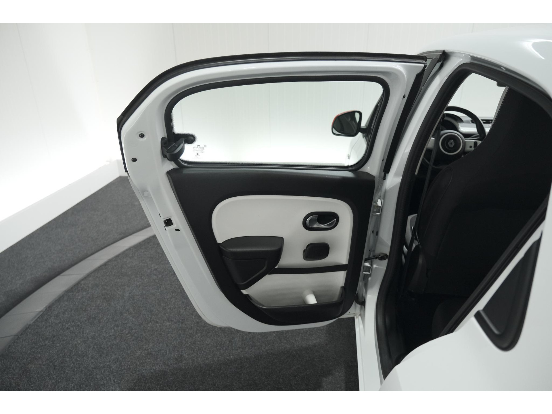 Renault Twingo 1.0 SCe Intens | Camera | Navigatie | Climate Control | Parkeersensoren