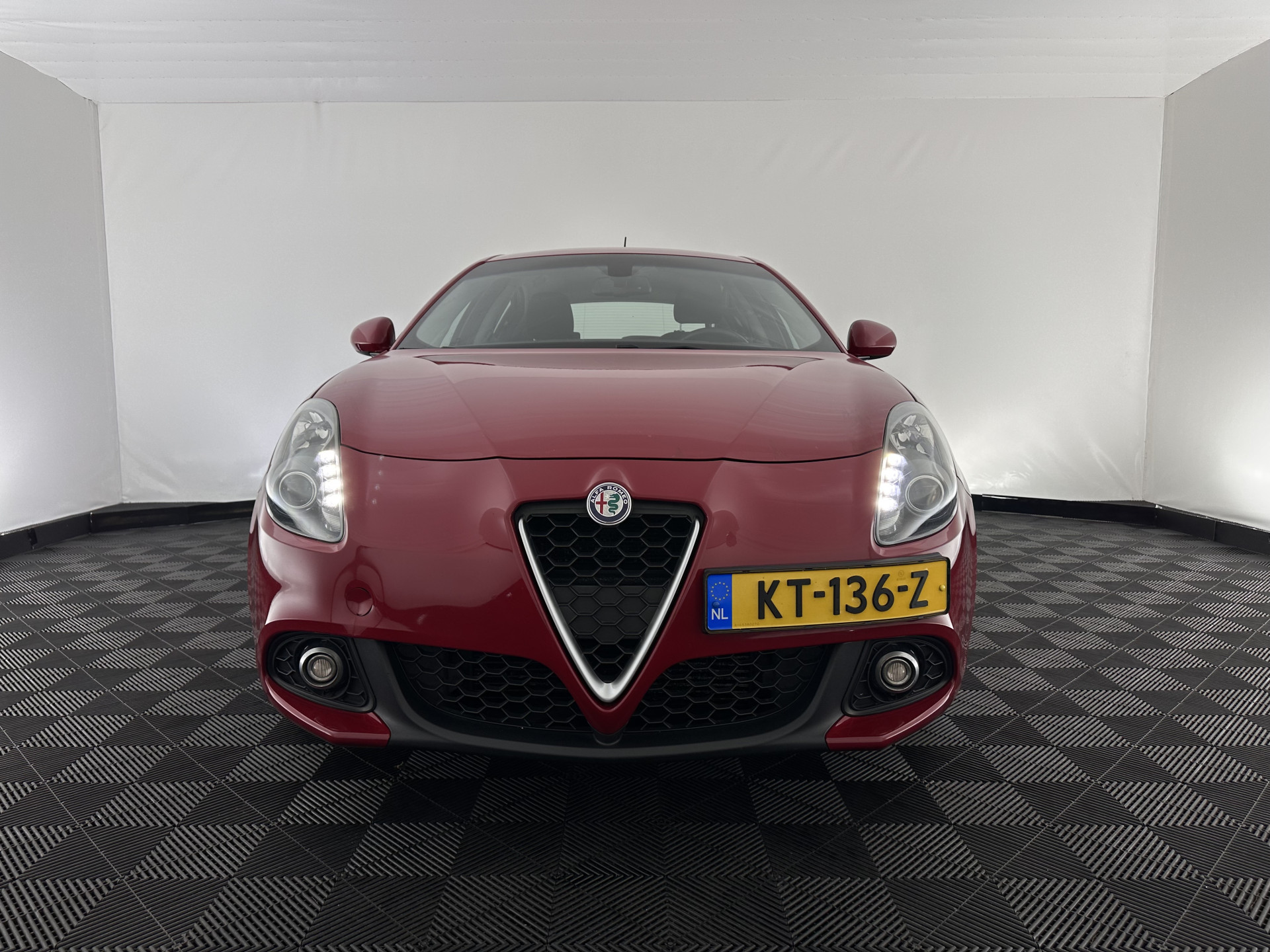 Alfa Romeo Giulietta 1.6 JTDm Super Aut. *NAVI-FULLMAP | SPORTSEATS | SHIFTPADDLES | ECC | PDC | CRUISE | 18''ALU*