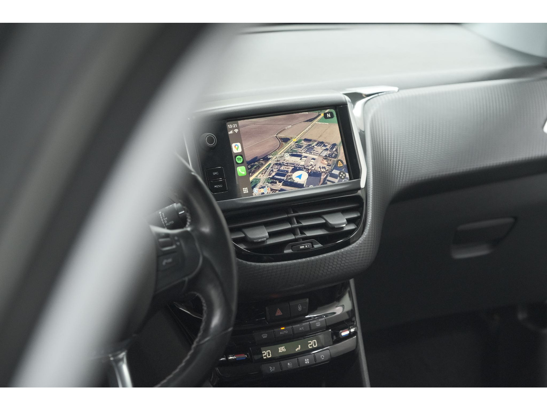 Peugeot 2008 PureTech 130 Allure | Camera | Apple Carplay | Parkeersensoren | Navigatie