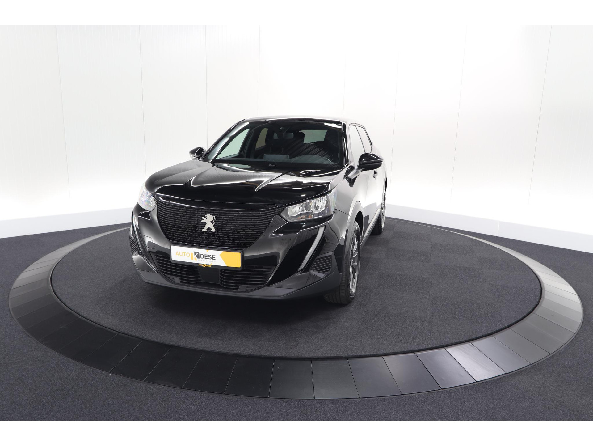 Peugeot 2008 PureTech 130 EAT8 Active Pack | Parkeersensoren | Apple CarPlay | Climate Control | Stoelverwarming