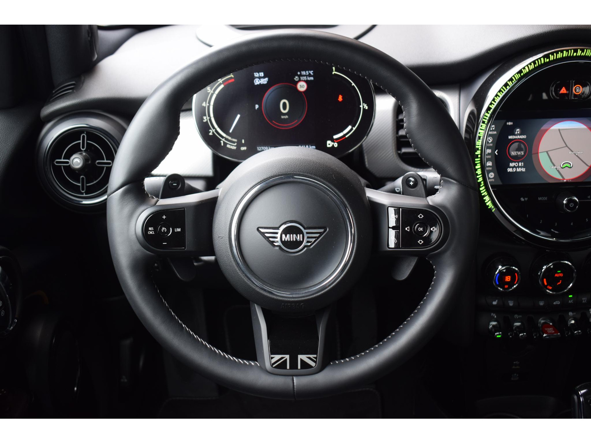 MINI 5-Deurs 2.0 Cooper S MINI Yours | Pano | Leer | H/K | HUD | Stuur-en Stoelverwarming