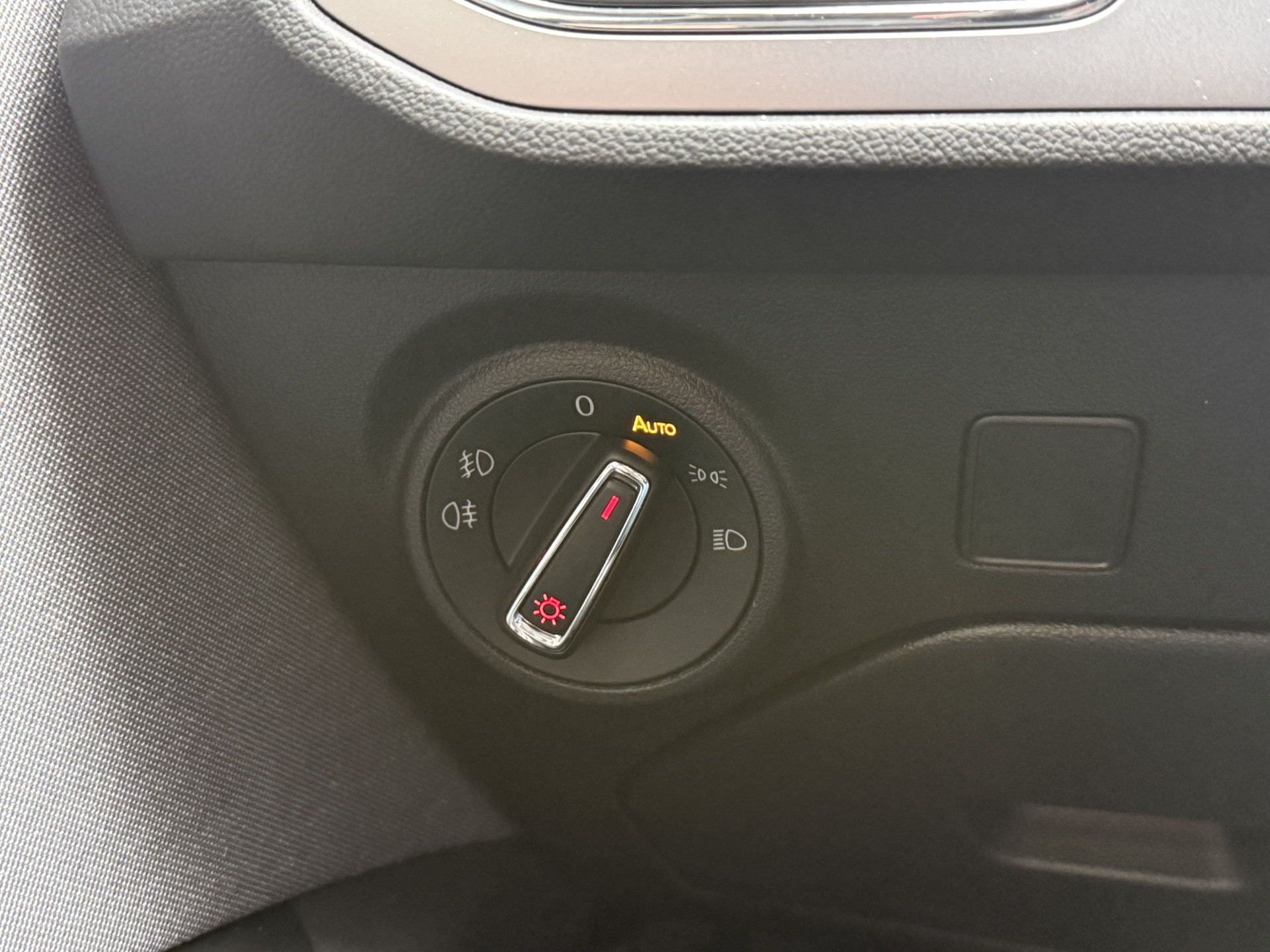 SEAT Leon ST 1.0 TSI Style Ultimate Edition | Camera | Draadloze lader | Apple Carplay