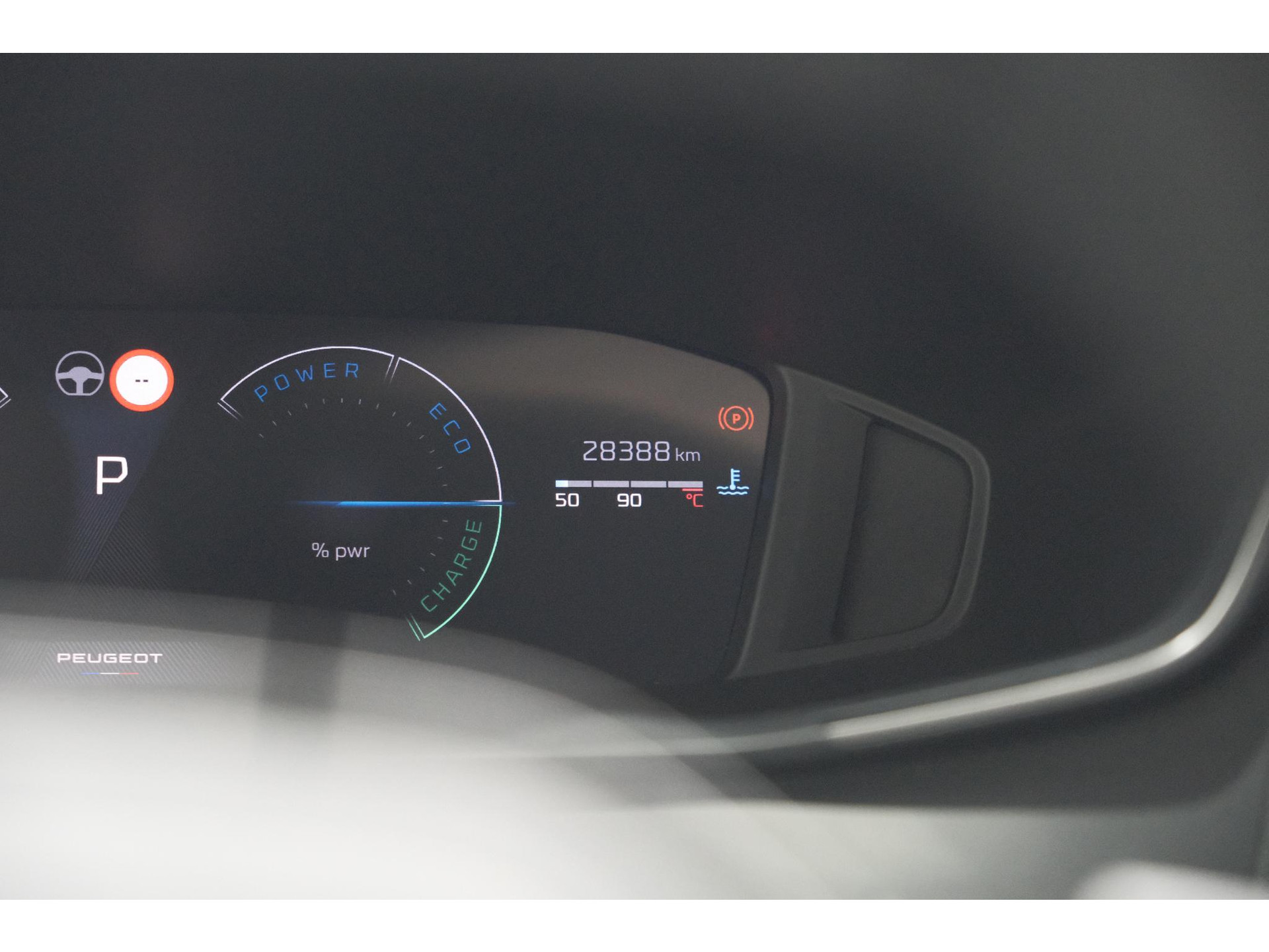 Peugeot 208 Hybrid 100 e-DCS6 Allure | Camera | Apple Carplay | Keyless Entry | Parkeersensoren