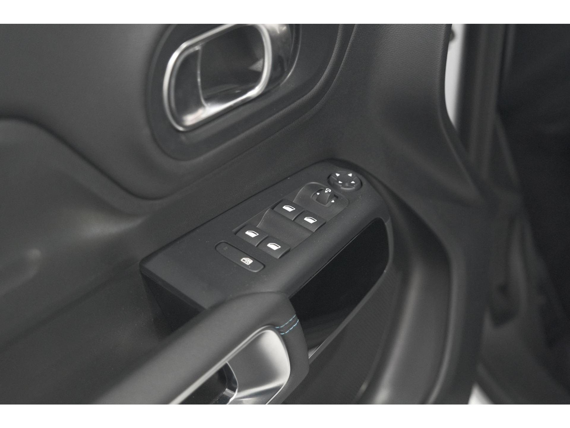 Citroen C5 Aircross Hybrid 136 e-DCS7 Plus | Camera | Navigatie | Parkeersensoren | Apple Carplay