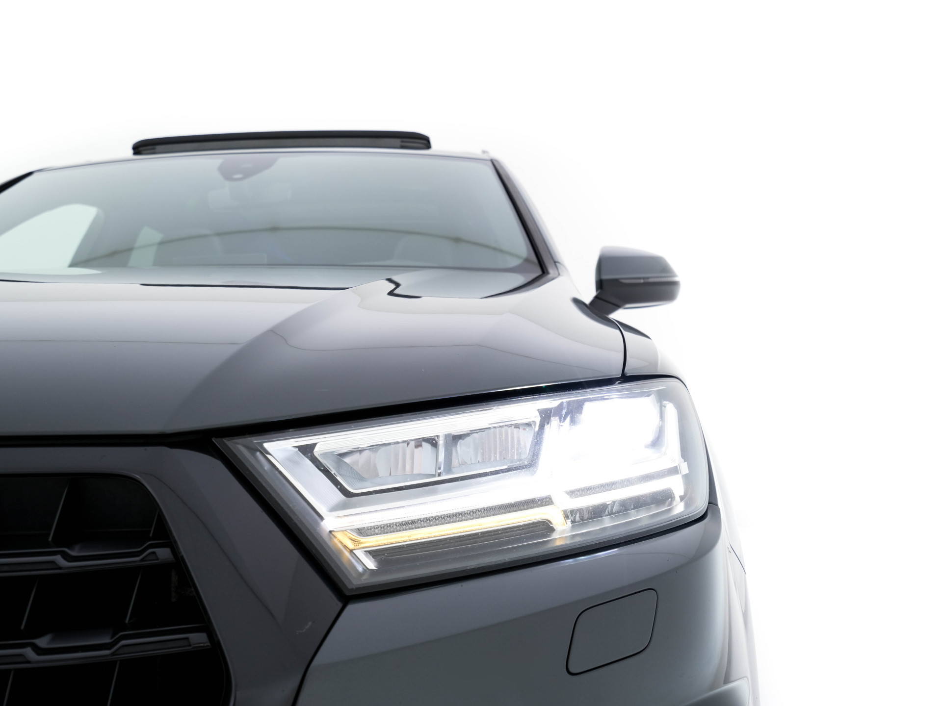 Audi SQ7 4.0 TDI Quattro Pro Line + Aut. *PANO | LUXURY-LEATHER | FULL-LED | DIGI-COCKPIT | BOSE-SOUND | KEYLESS | CAMERA | NAVI-FULLMAP | HEATED/VENTILATED-COMFORTSEATS | SHIFT-PADDLES | CARBON-INLAY | ECC | ADAPTIVE-CRUISE |