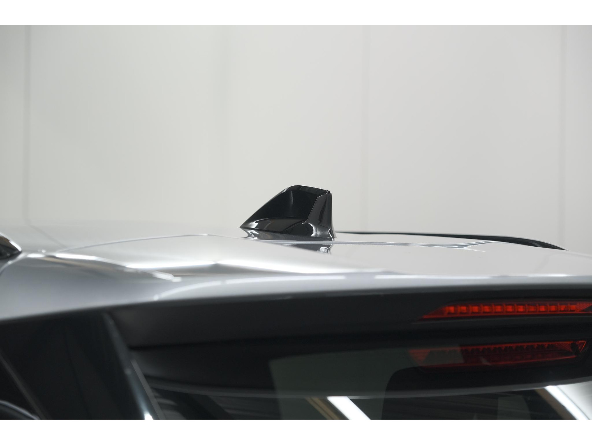Peugeot 2008 PureTech 100 Allure | Apple Carplay | Parkeersensoren | Climate control