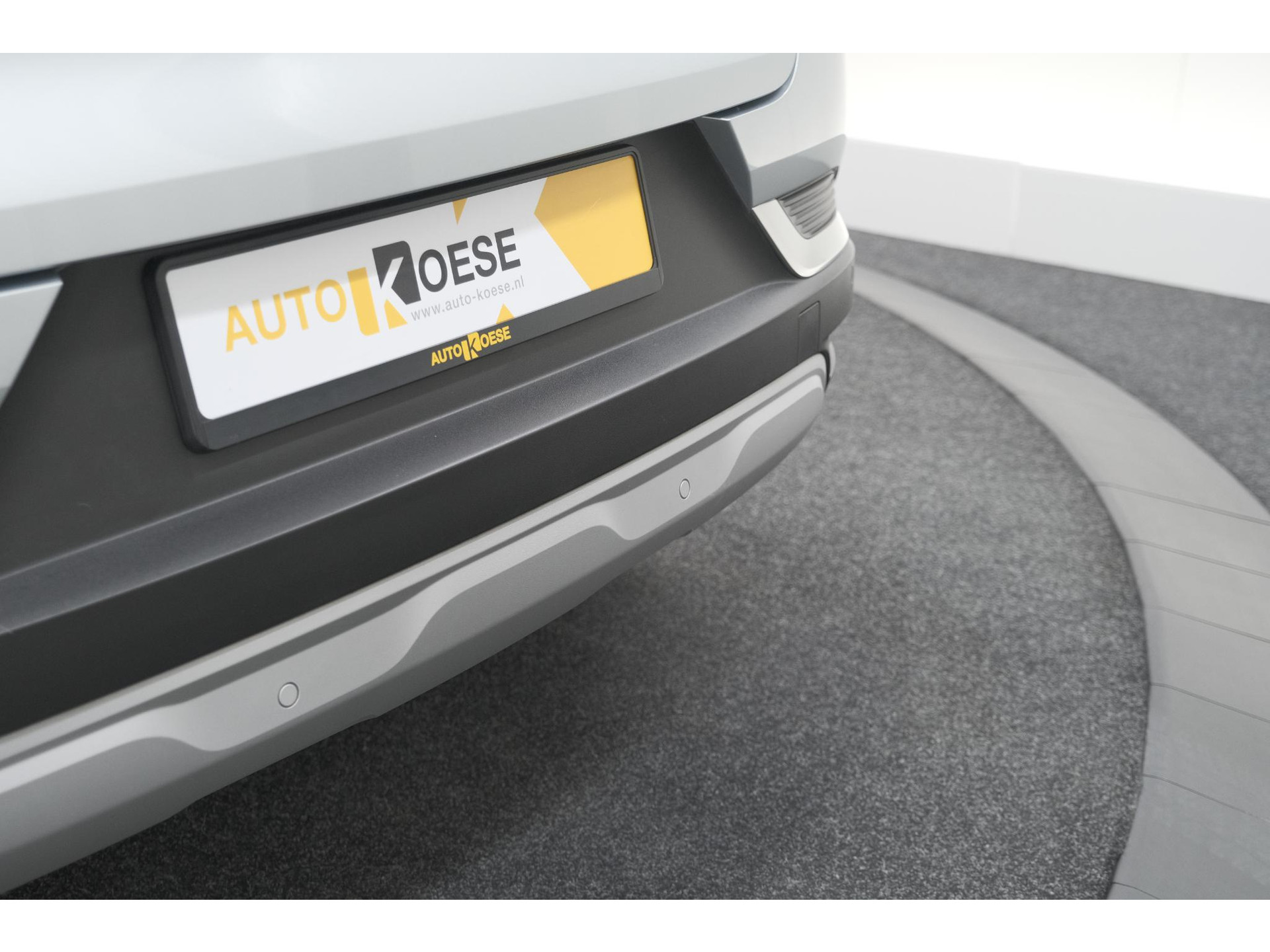 Renault Captur Mild Hybrid 140 EDC Techno | Camera | 9.3 Inch Scherm | Apple Carplay | Parkeersensoren | Allseason Banden | Stoelverwarming