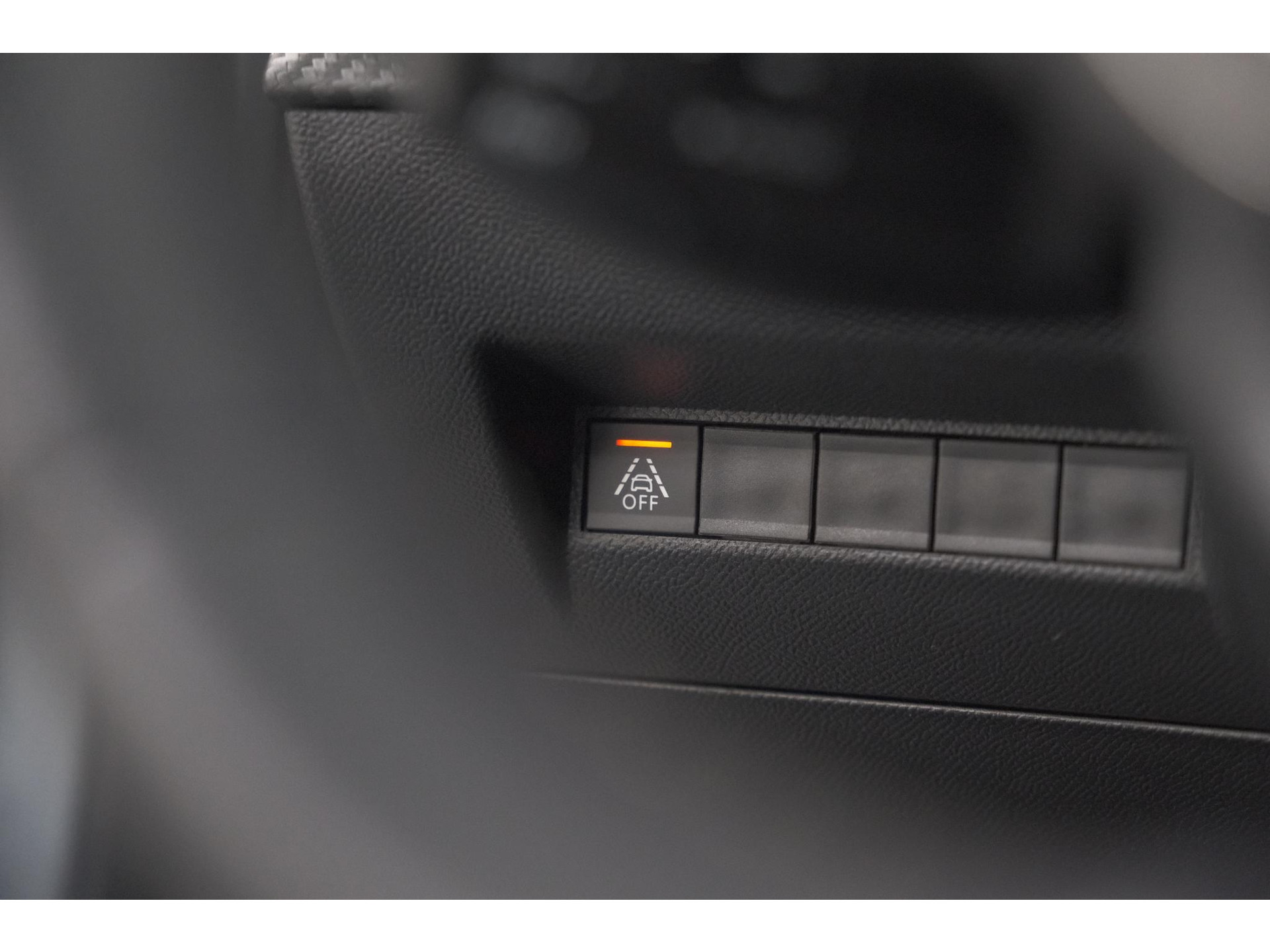 Peugeot 208 PureTech 130 EAT8 GT | Glazen Panoramadak | Camera | Navigatie
