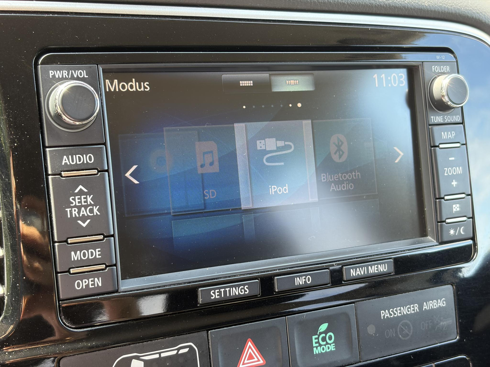 Mitsubishi Outlander 2.0 PHEV Business Edition SOH 73%,Trekhaak,Navi,Camera,Keyless,Halfleder,Clima,Cruise,Lm velgen,N.A.P,Apk tot 04-2027