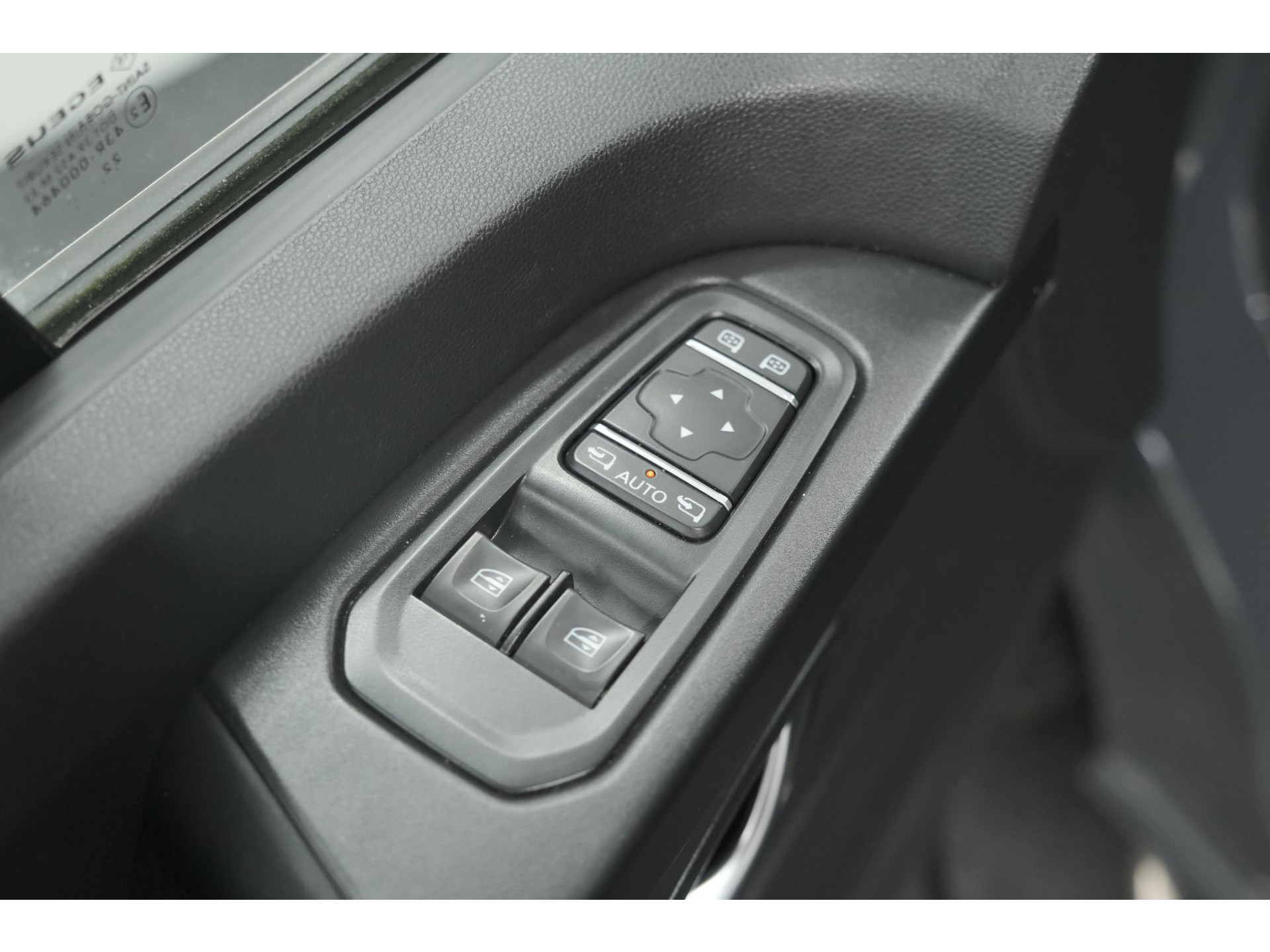 Renault Trafic 2.0 dCi 110 T30 L2H1 Work Edition | Trekhaak | Camera | Navigatie | Sidebars | Betimmering Laadruimte