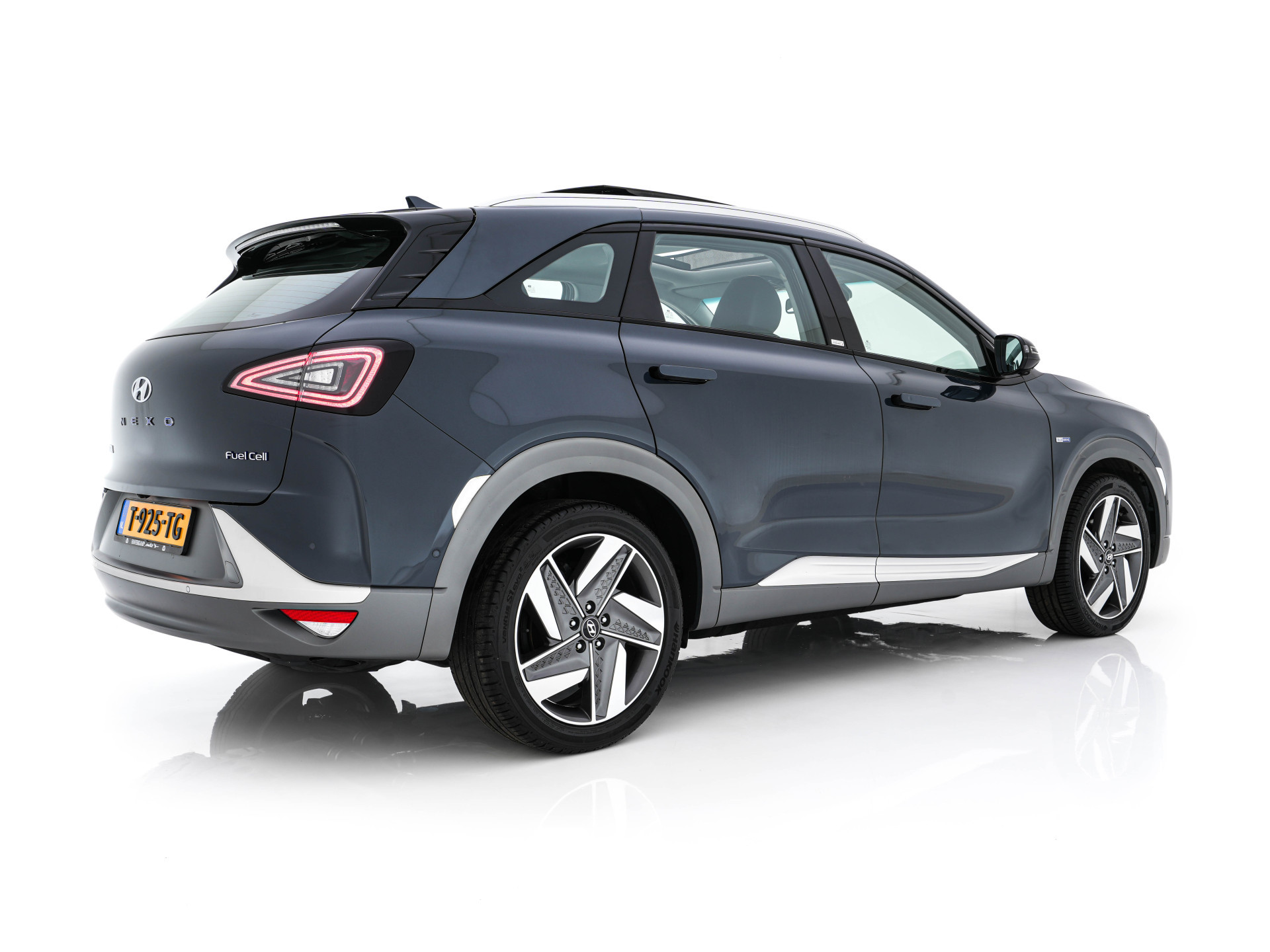 Hyundai NEXO FCEV Plus Pack [ HYDROGENIUM ] (INCL-BTW) *PANO | LEATHER | KRELL-AUDIO | NAVI-FULLMAP | ADAPTIVE-CRUISE |  FULL-LED | KEYLESS | DAB | DIGI-COCKPIT | TOPVIEW | SHIFTPADDLES | COMFORTSEATS | 19"ALU*