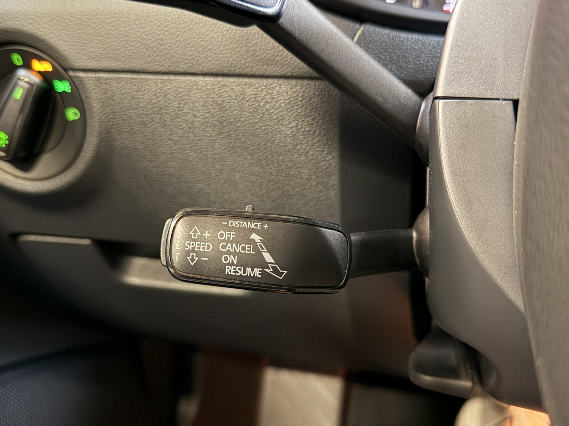 ŠKODA Octavia Combi 2.0 TSI 191PK Style Business | Leder | Adaptive cruise | Afn. trekhaak | Camera | Carplay | Dealer onderhouden