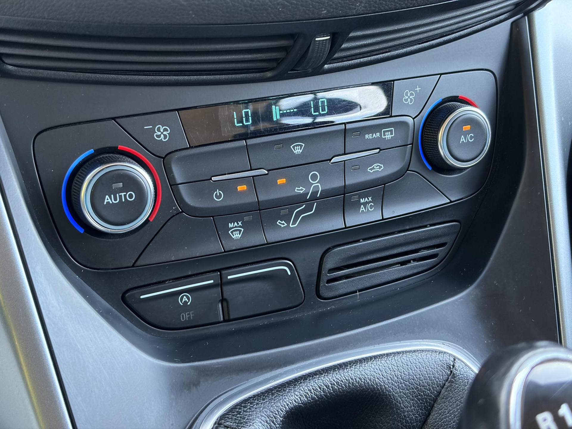 Ford Kuga 1.5 EcoBoost Trend Ultimate ✓2e Eigenaar✓Navi✓Trekhaak✓Carplay✓Clima✓Cruise✓Lm velgen✓Pdc✓120pk✓6 Bak✓N.A.P✓Apk tot 10-2027